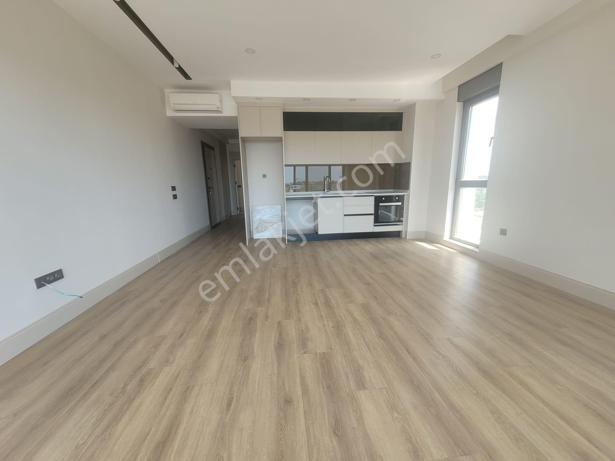 Altıntaş'ta 2+1, Havuzlu Site, Kapalı Otoparklı Kiralık Daire - Görsel 2