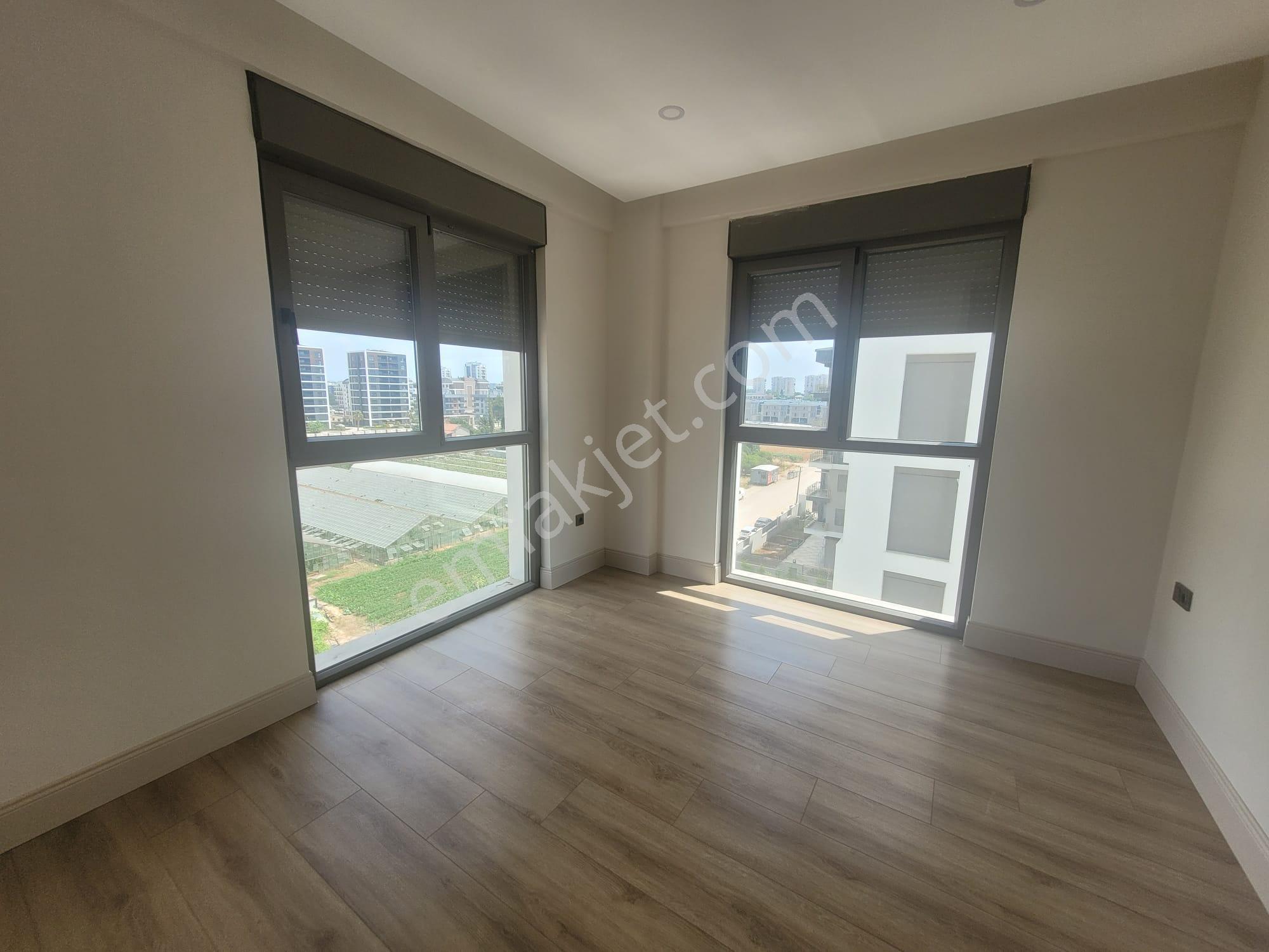 Altıntaş'ta 2+1, Havuzlu Site, Kapalı Otoparklı Kiralık Daire - Görsel 9