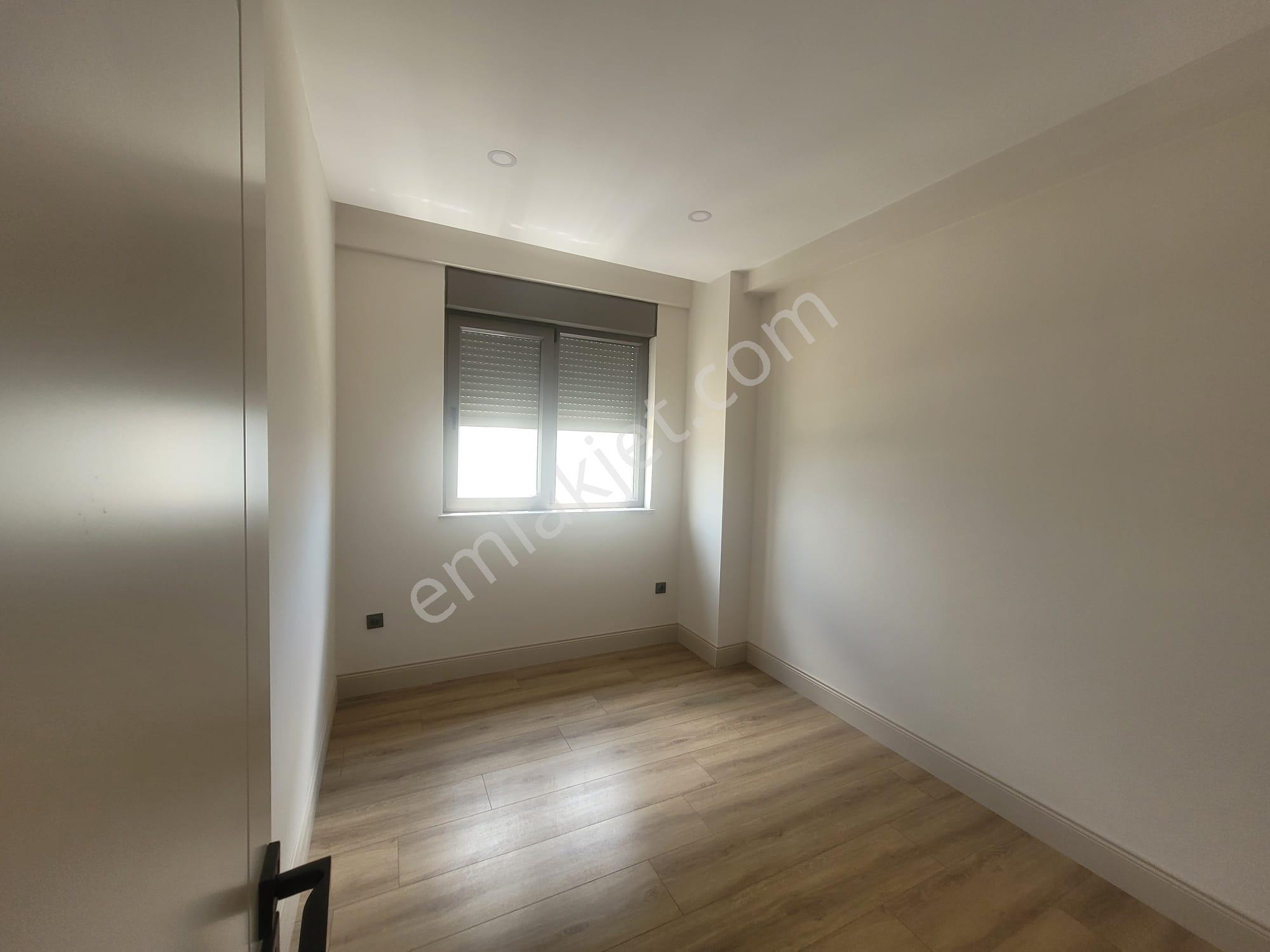Altıntaş'ta 2+1, Havuzlu Site, Kapalı Otoparklı Kiralık Daire - Görsel 7