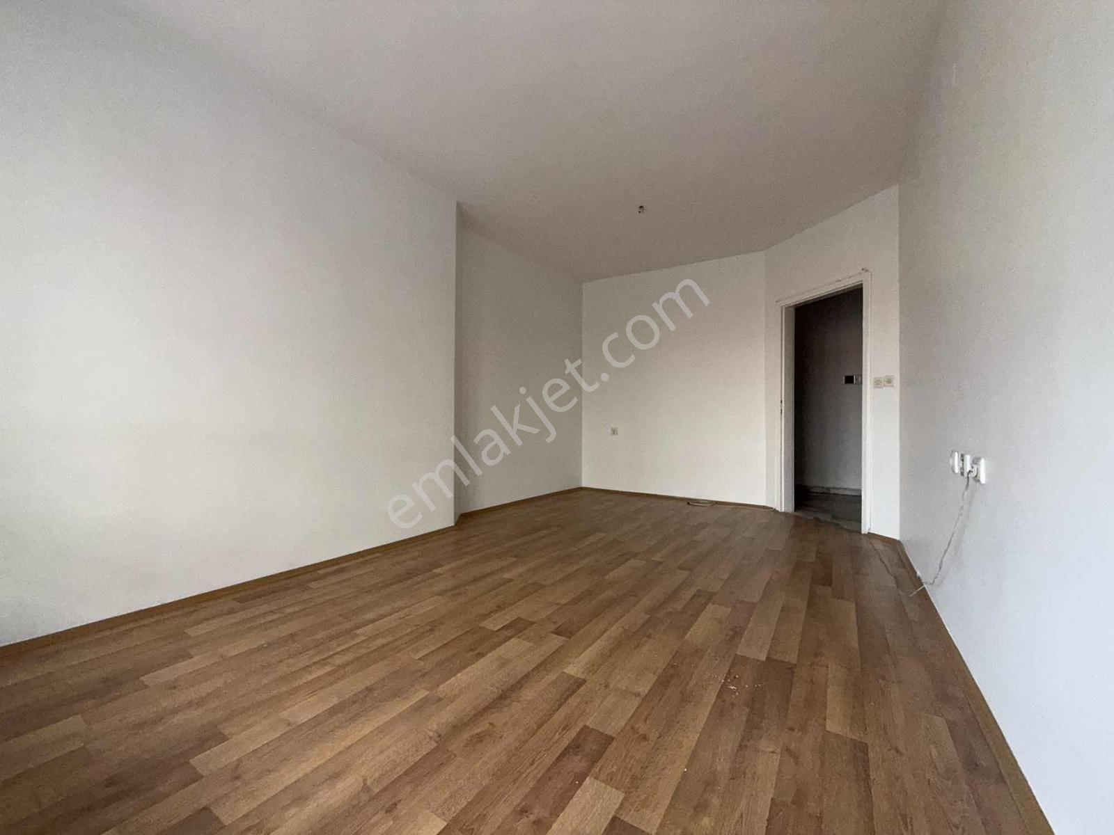 Emakstan / Dikmen Yıldızı Sok./iyi Lokasyonda/3+1 Kiralık - Görsel 24