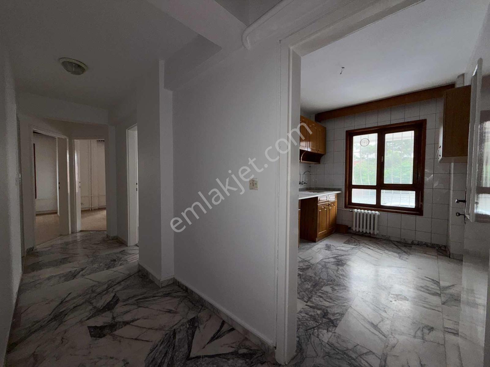 Emakstan / Dikmen Yıldızı Sok./iyi Lokasyonda/3+1 Kiralık - Görsel 11