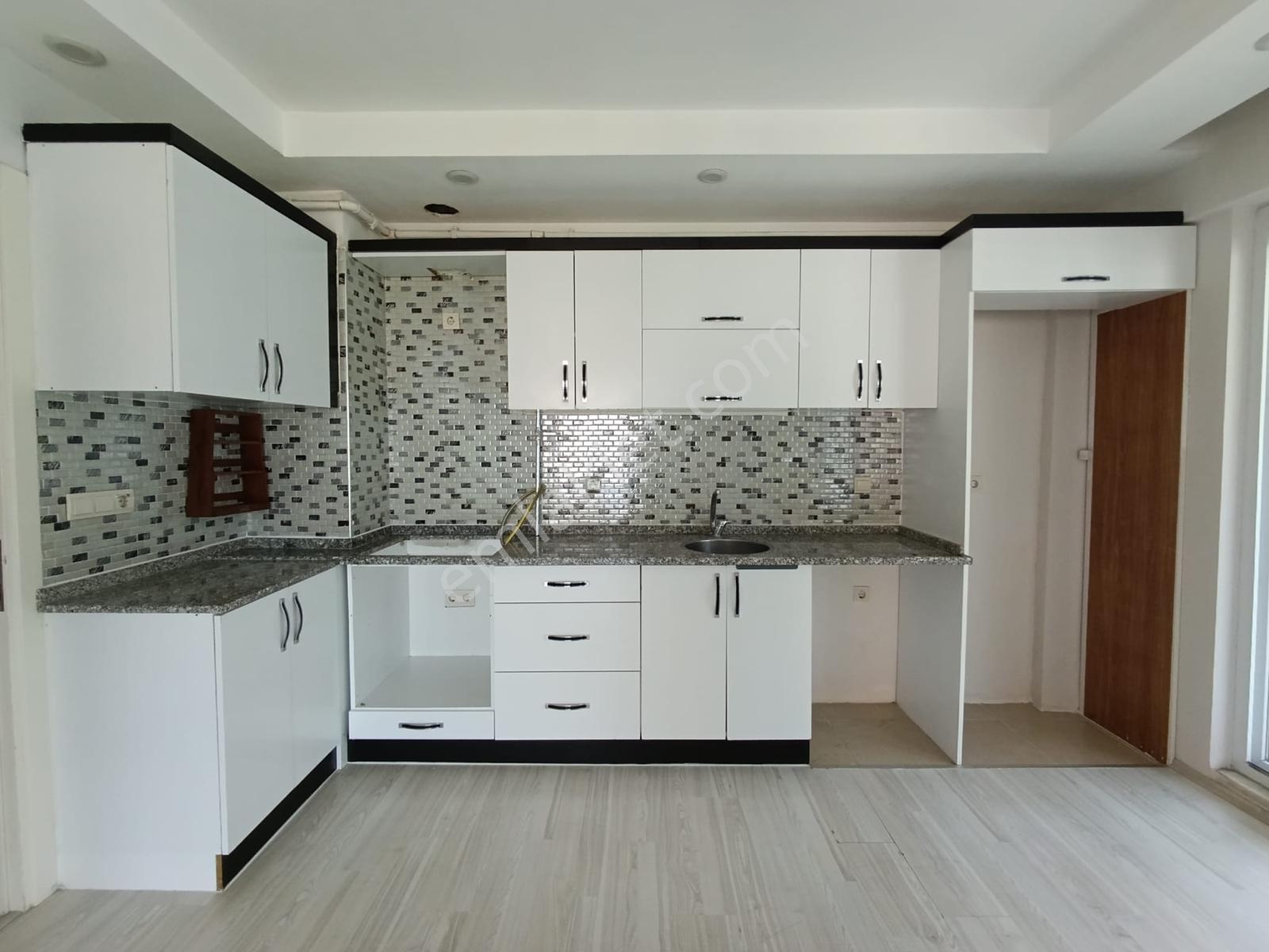 Denizli Karahasanlı Mh. 135 M2 Nalan Kaynak Yakını 2,5+1 Daire - Görsel 9