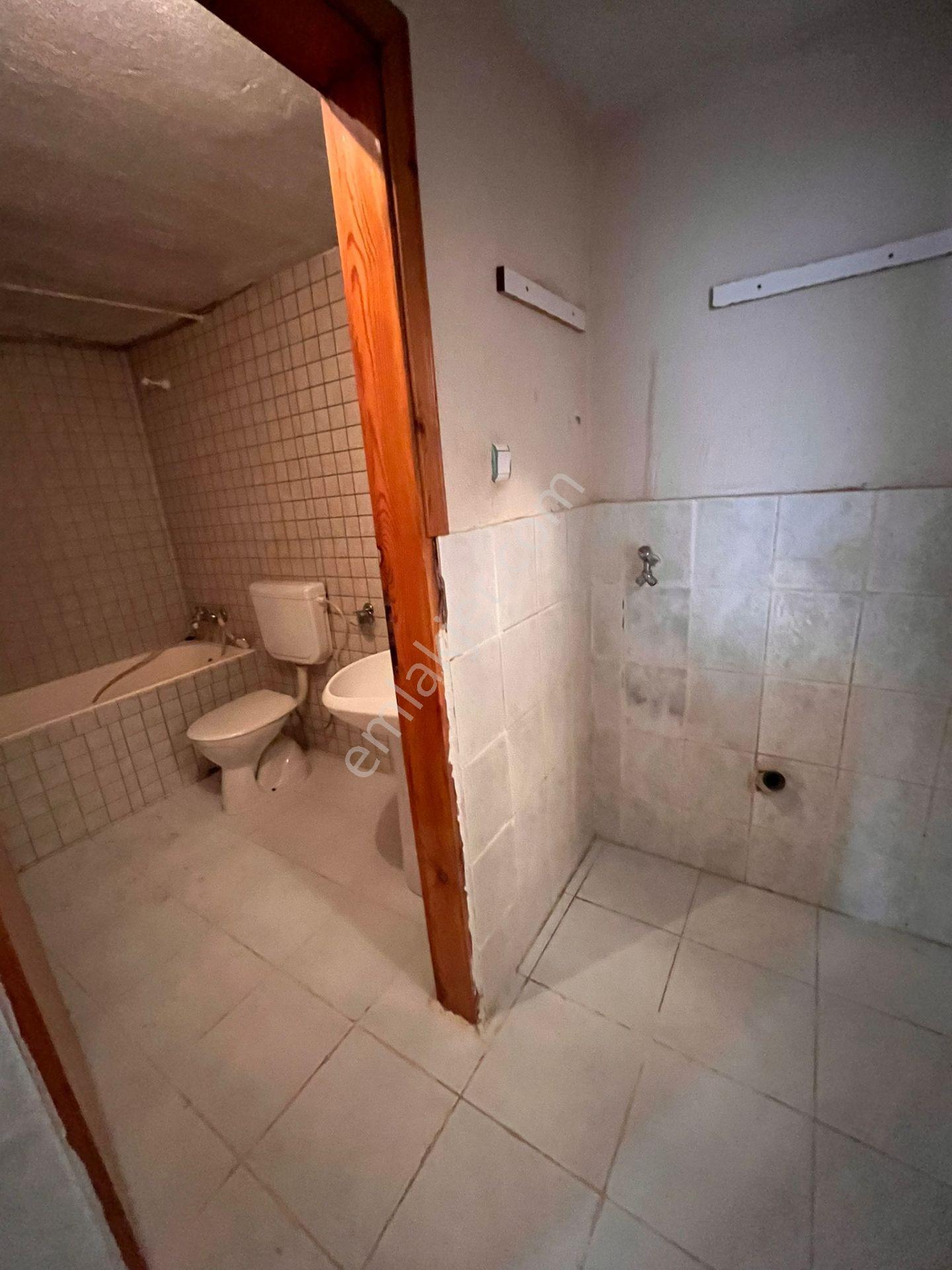 Deniz Yiğit Emlak'tan Cumhuriyet Mahallesinde Kiralık Site İçinde 3+1 Daire - Görsel 21