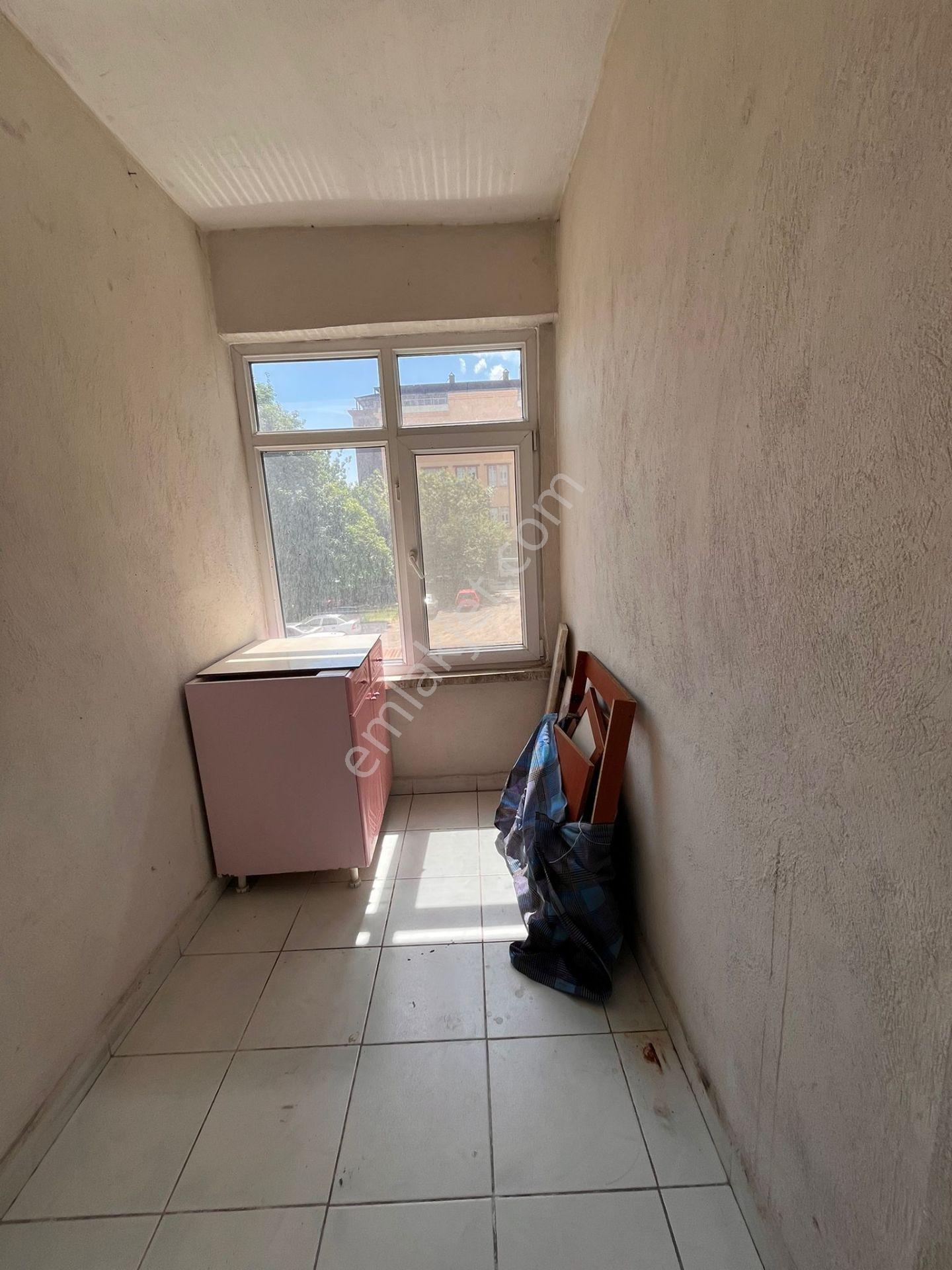 Deniz Yiğit Emlak'tan Cumhuriyet Mahallesinde Kiralık Site İçinde 3+1 Daire - Görsel 9