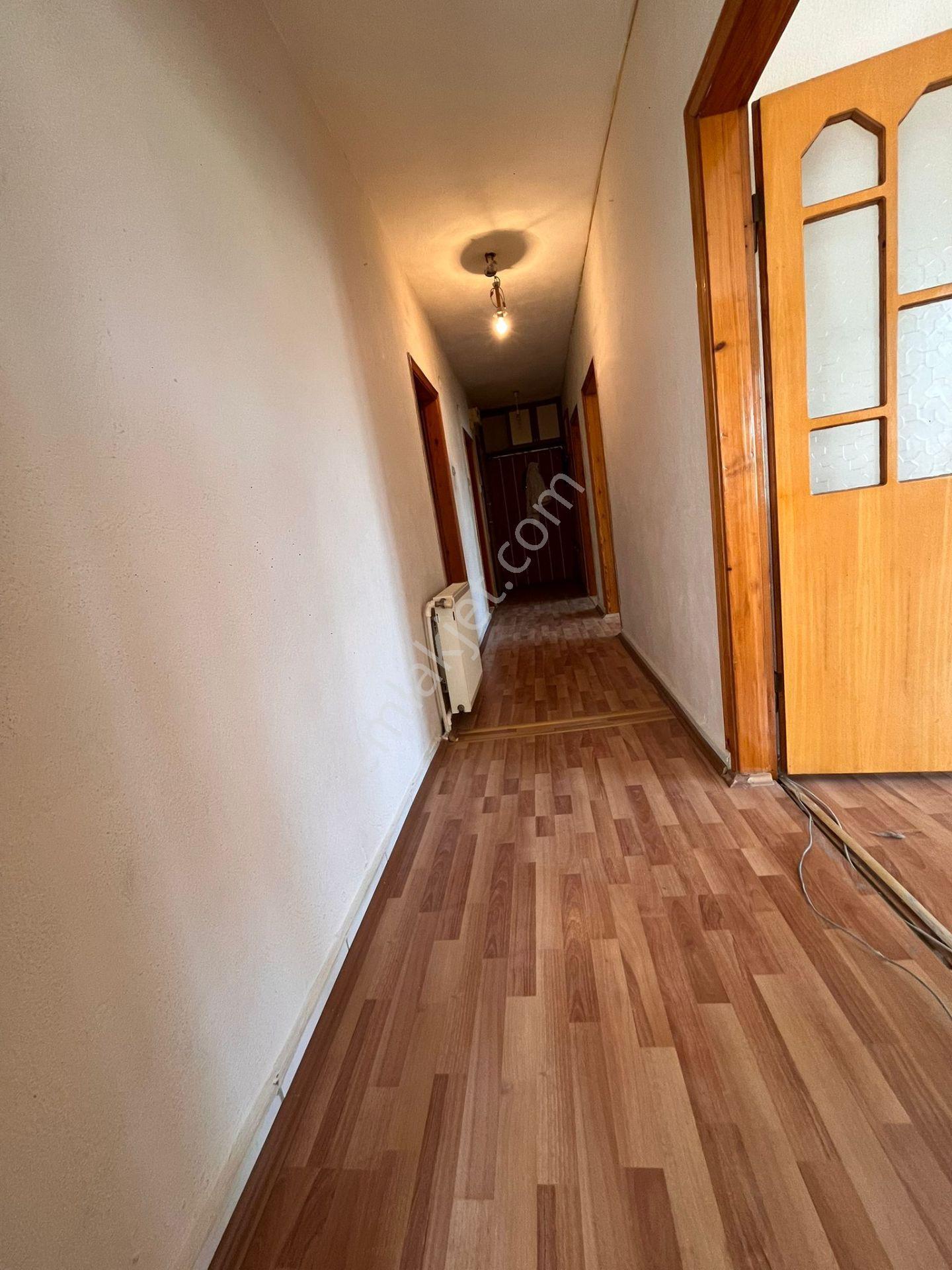 Deniz Yiğit Emlak'tan Cumhuriyet Mahallesinde Kiralık Site İçinde 3+1 Daire - Görsel 12
