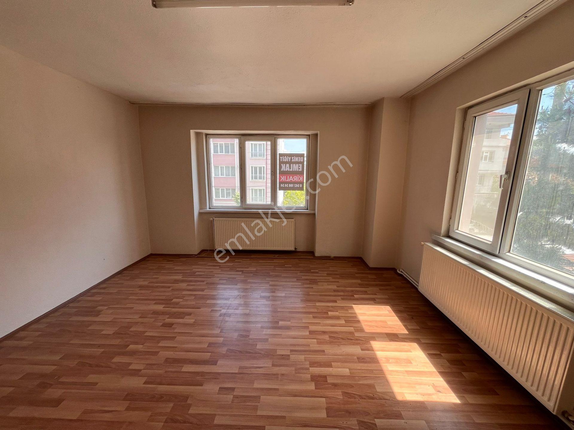 Deniz Yiğit Emlak'tan Cumhuriyet Mahallesinde Kiralık Site İçinde 3+1 Daire - Görsel 17