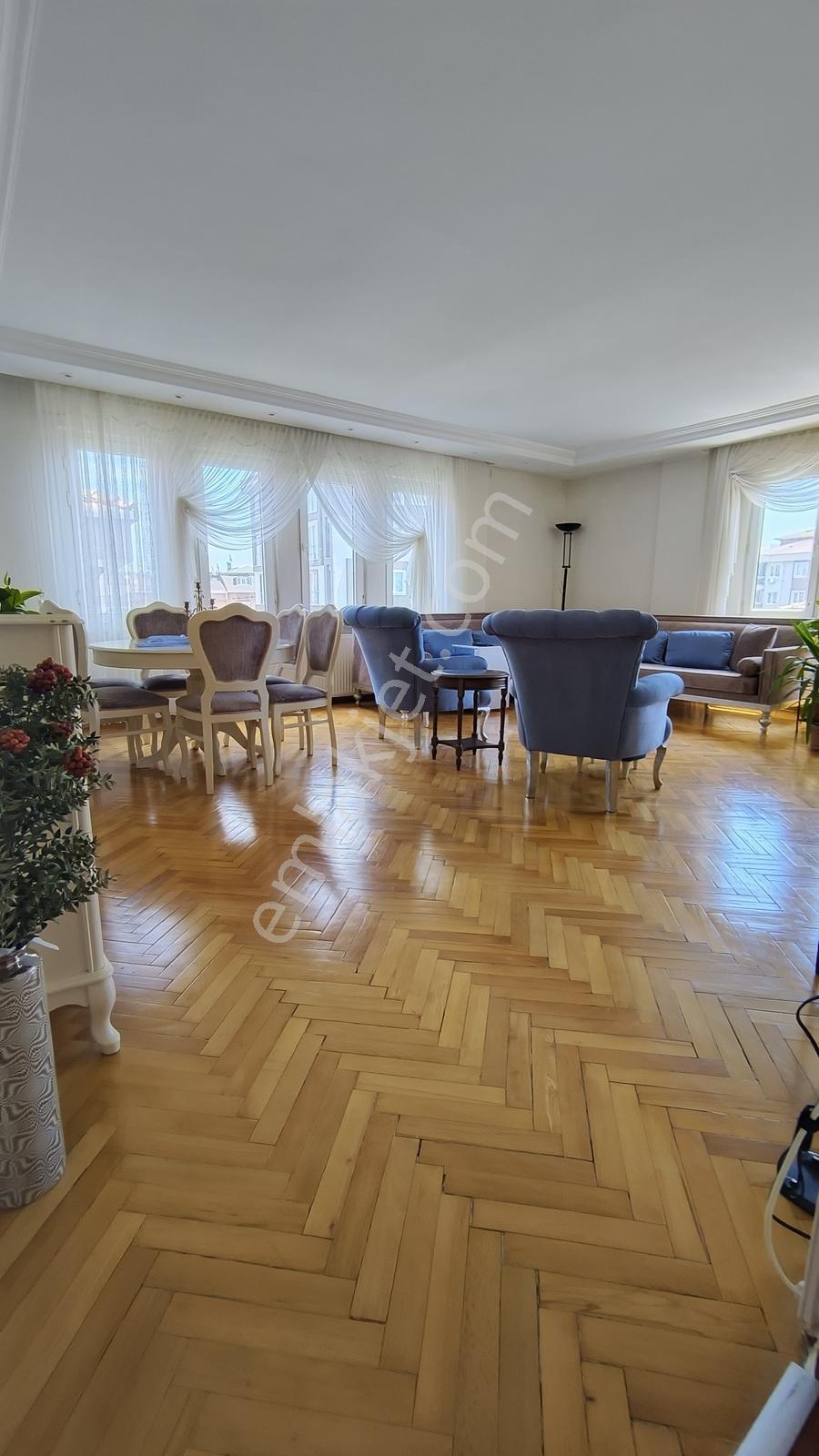 Cumhuriyette Site İçinde Geniş 130 M2 Ferah Önü Açık 4 Kat Daire - Görsel 26