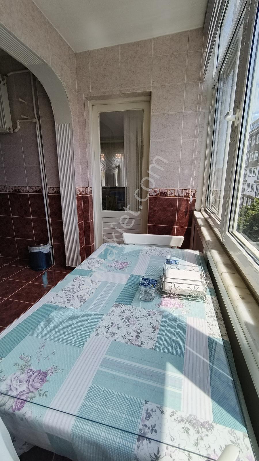 Cumhuriyette Site İçinde Geniş 130 M2 Ferah Önü Açık 4 Kat Daire - Görsel 23