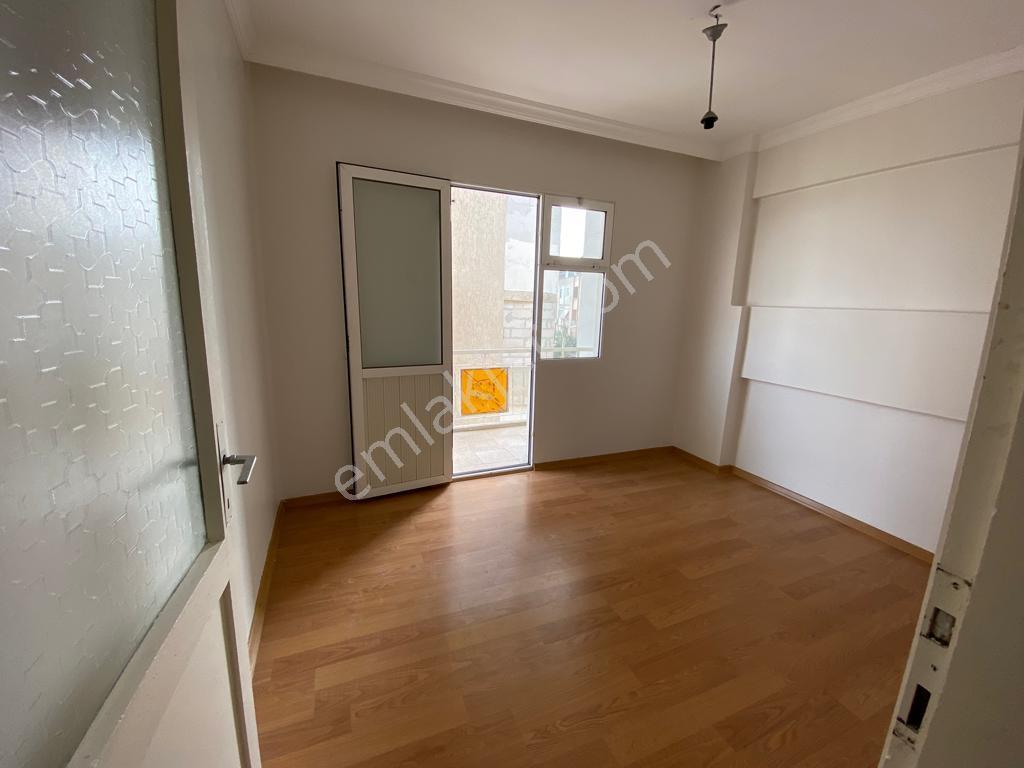 Acill Konak Ulubatlı Mah.de (toros'da) 2+1 85m2 Ayrı Mutfak Dgazlı Havadar Ferah Kiralık Daire - Görsel 7
