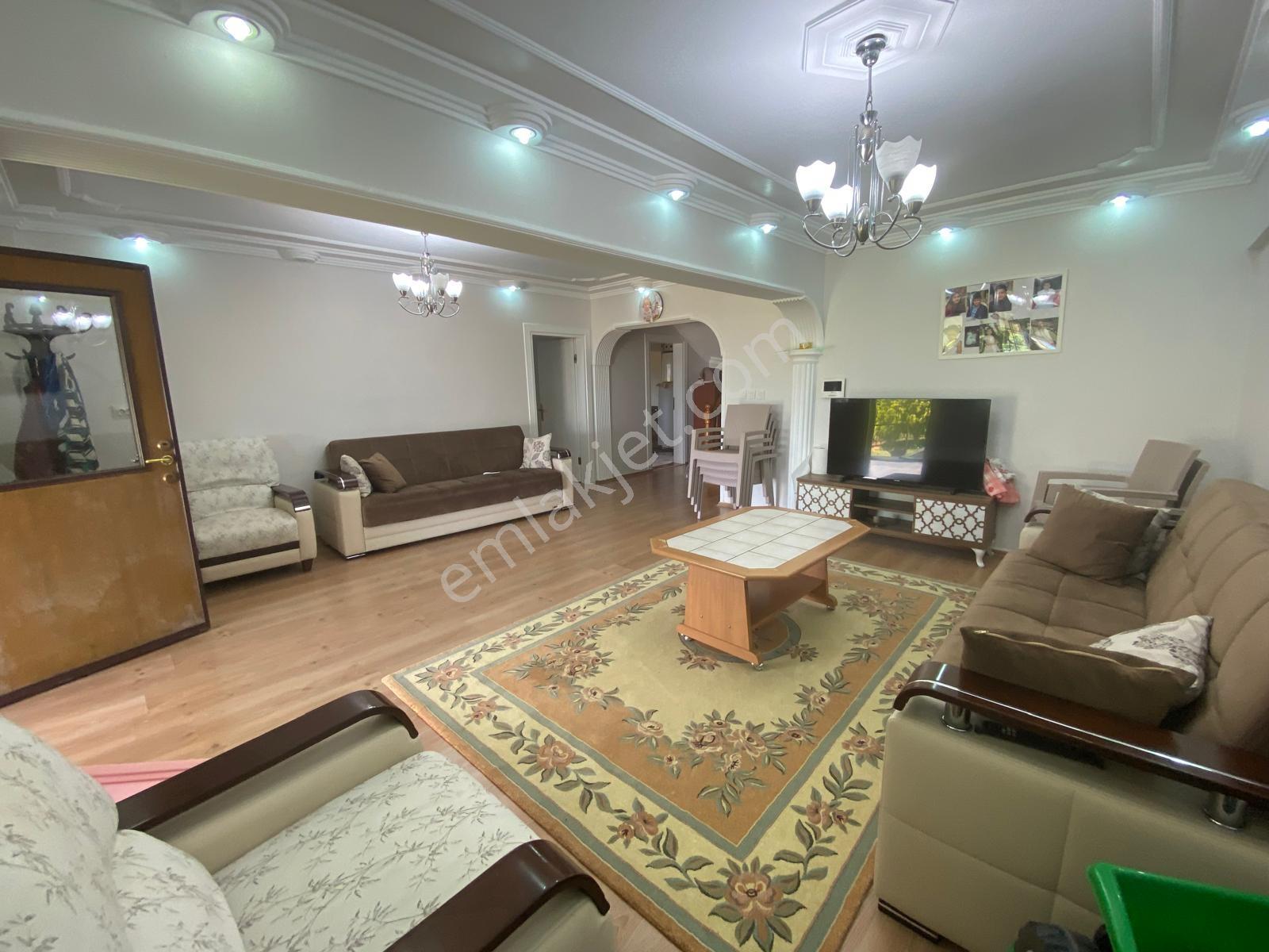 Mudanya Halitpaşada Deniz Manzaralı 5+2 3 Katlı Müstakil Villa - Görsel 12