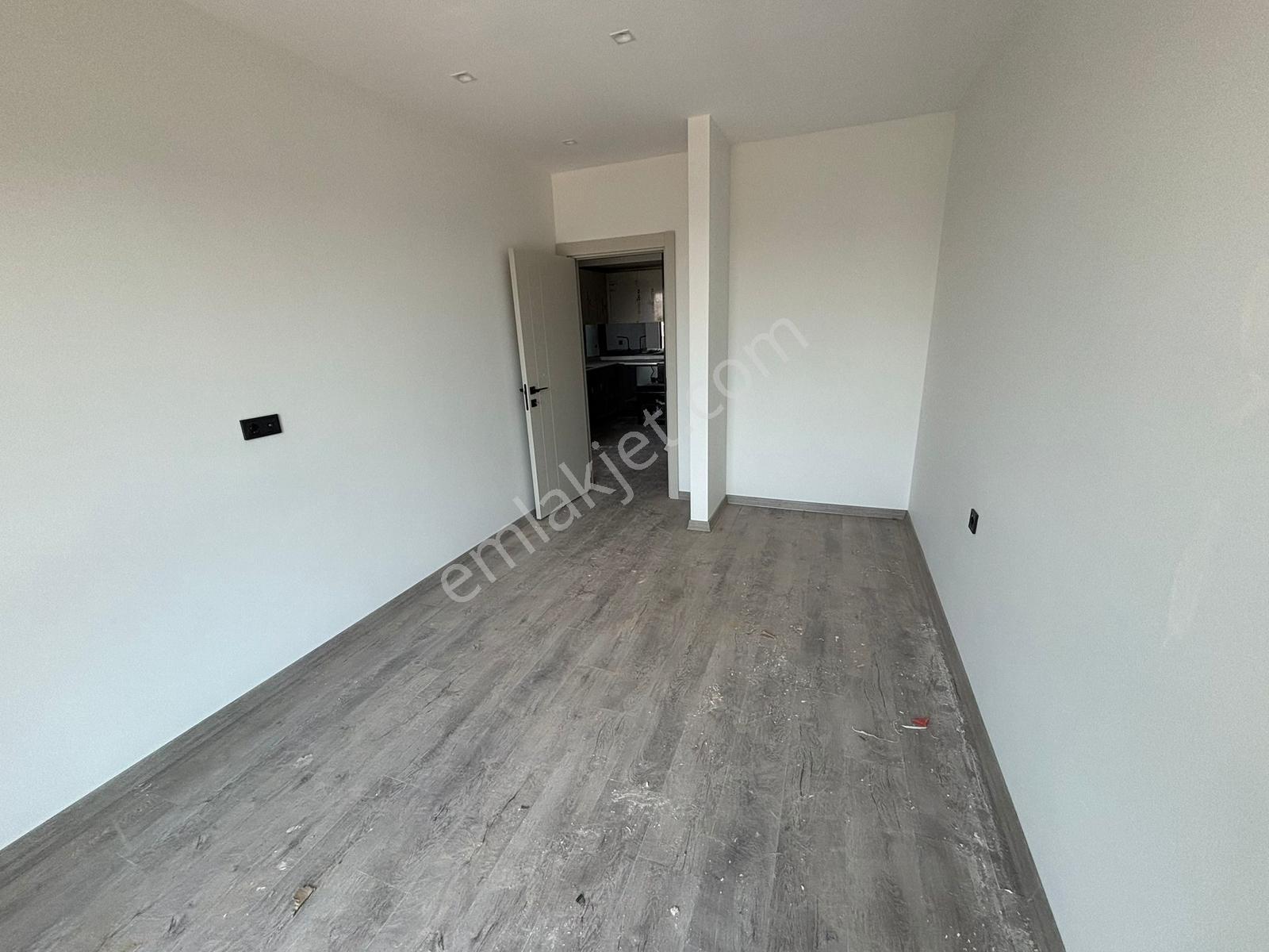Balat Özgel Ada Sapphıre Kiralık Eşyasız 1+1 Arakat Daire - Görsel 26
