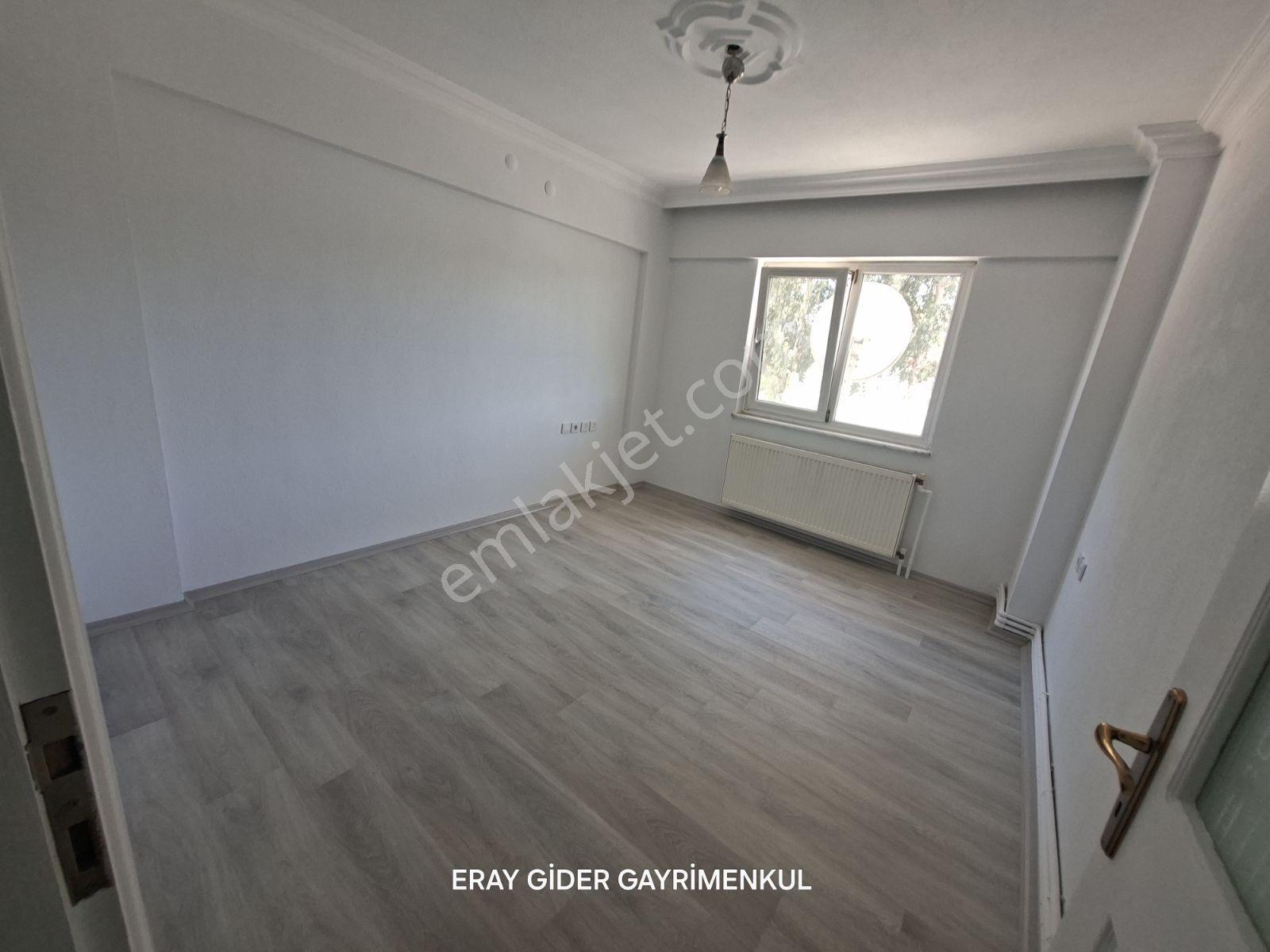 Cadde Üzeri Kiralık 3+1 Asansörlü-doğalgazlı - Görsel 15