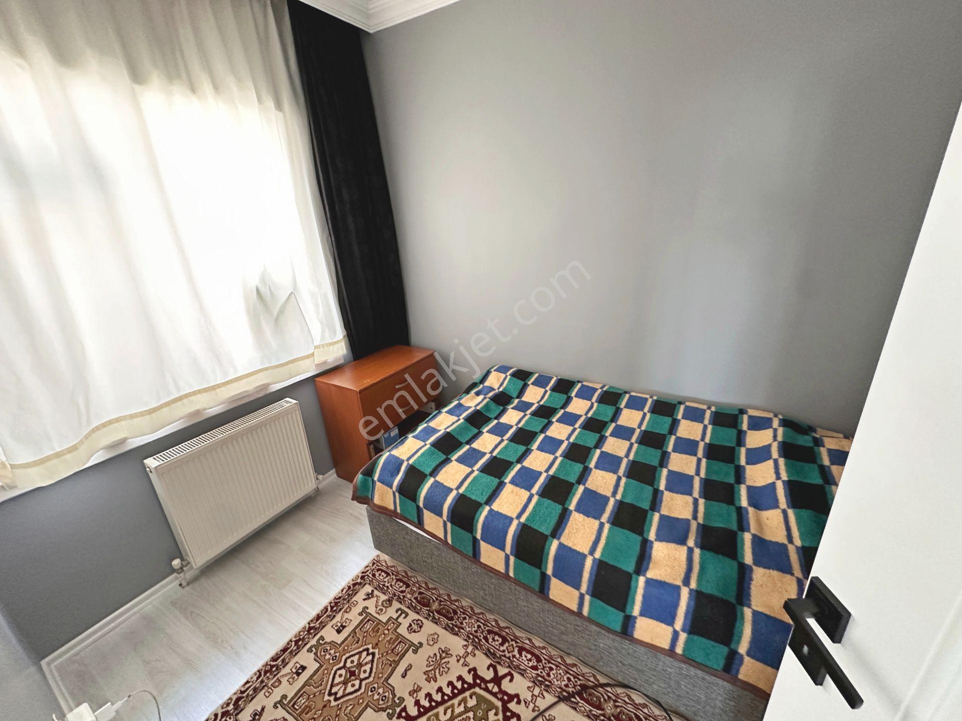 Şafaktepe Mahallesinde Merkezi Konumda Katta Full Yapılı 3+1 Satılık Daire - Görsel 7