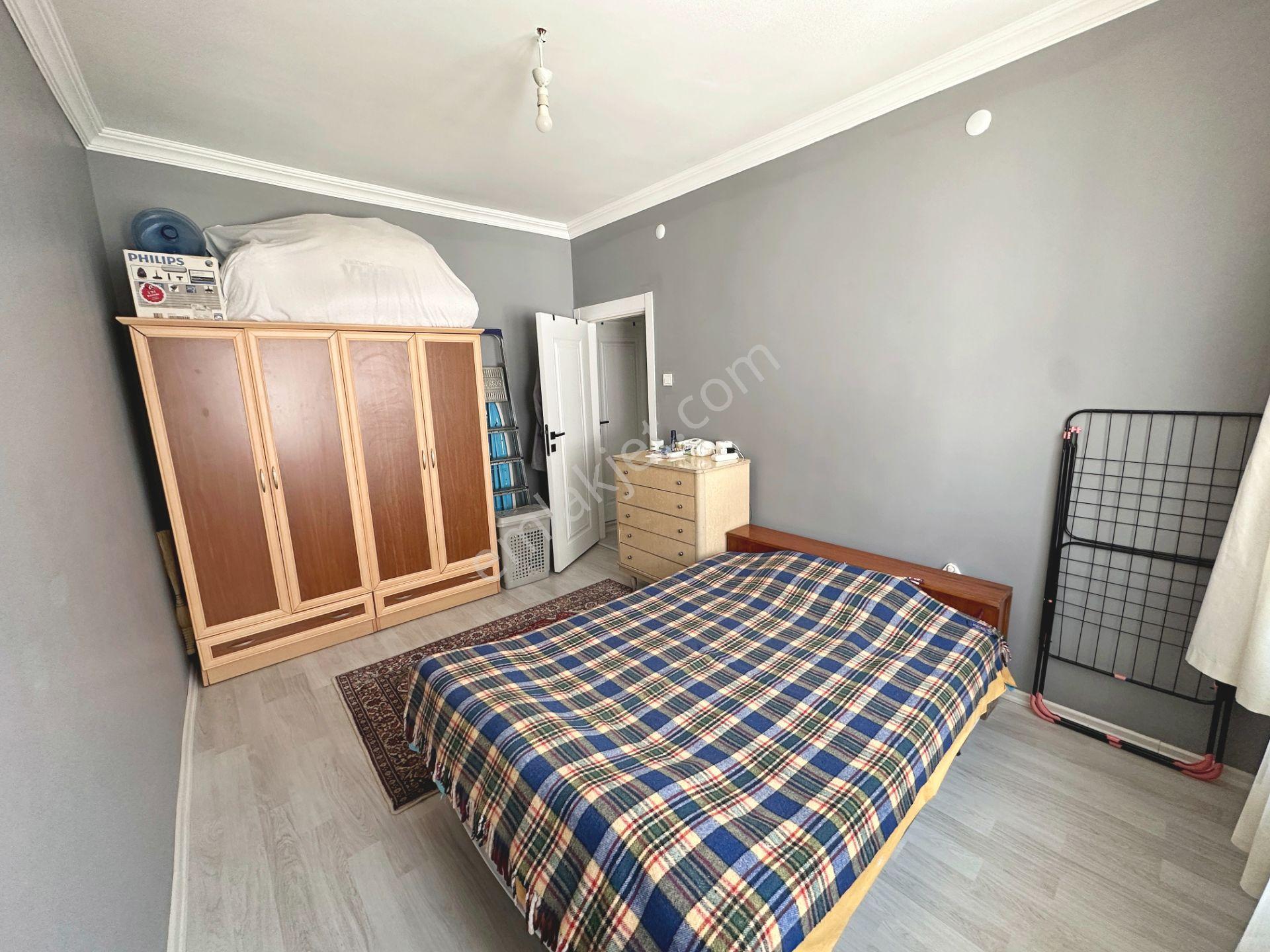 Şafaktepe Mahallesinde Merkezi Konumda Katta Full Yapılı 3+1 Satılık Daire - Görsel 16