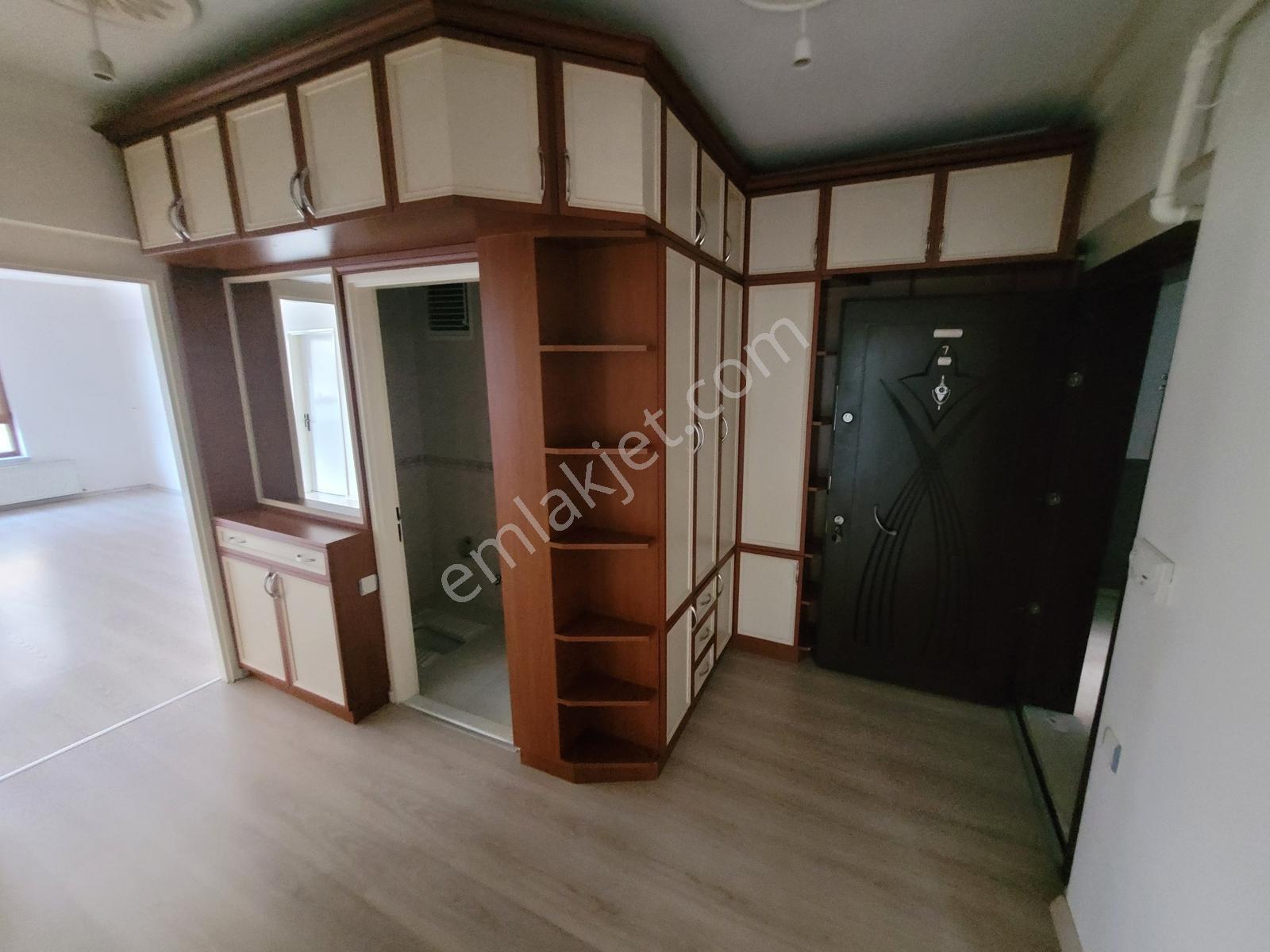 Ahiler'den Hacı Bektaş Sokak'ta Katta Güney Dogu Cephe Kiralık ! - Görsel 14