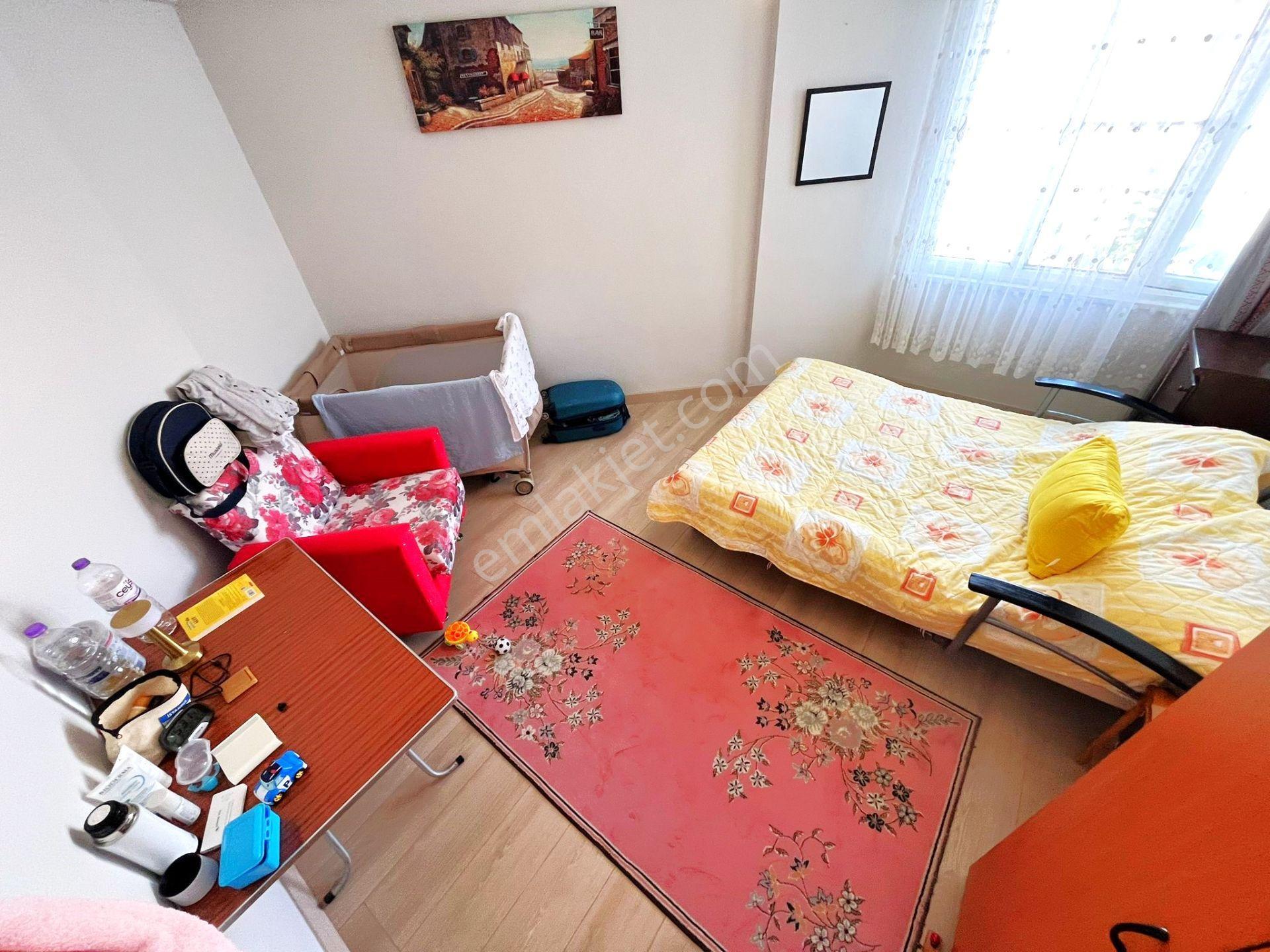 Aygül'den Akçay'da Merkezi Konumda Cam Balkonlu Ayrı Mutfaklı Denize Yakın Ara Kat 3+1 Satılık Daire - Görsel 22