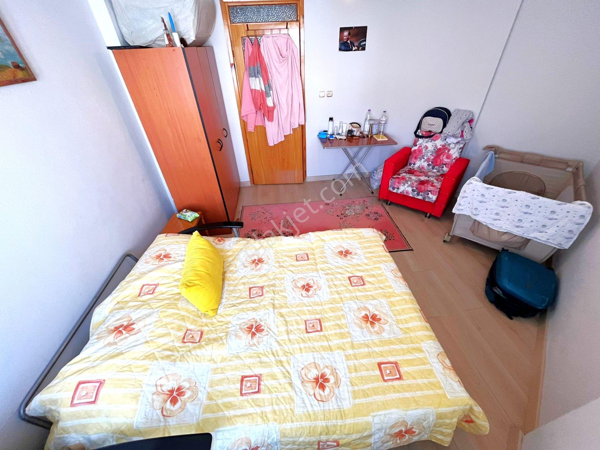Aygül'den Akçay'da Merkezi Konumda Cam Balkonlu Ayrı Mutfaklı Denize Yakın Ara Kat 3+1 Satılık Daire - Görsel 20