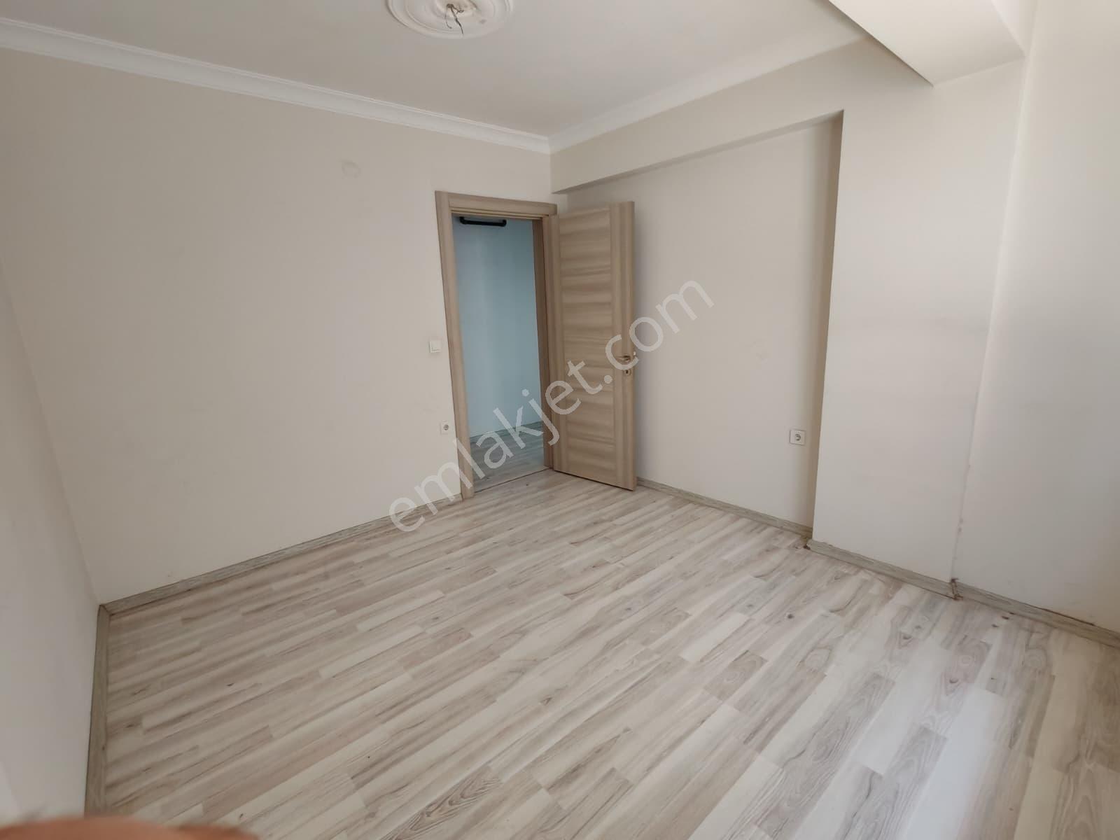 İsmet İnönü'de İzban Ve Pazara Yürüme Mesafesinde Kiralık 2+1 - Görsel 15