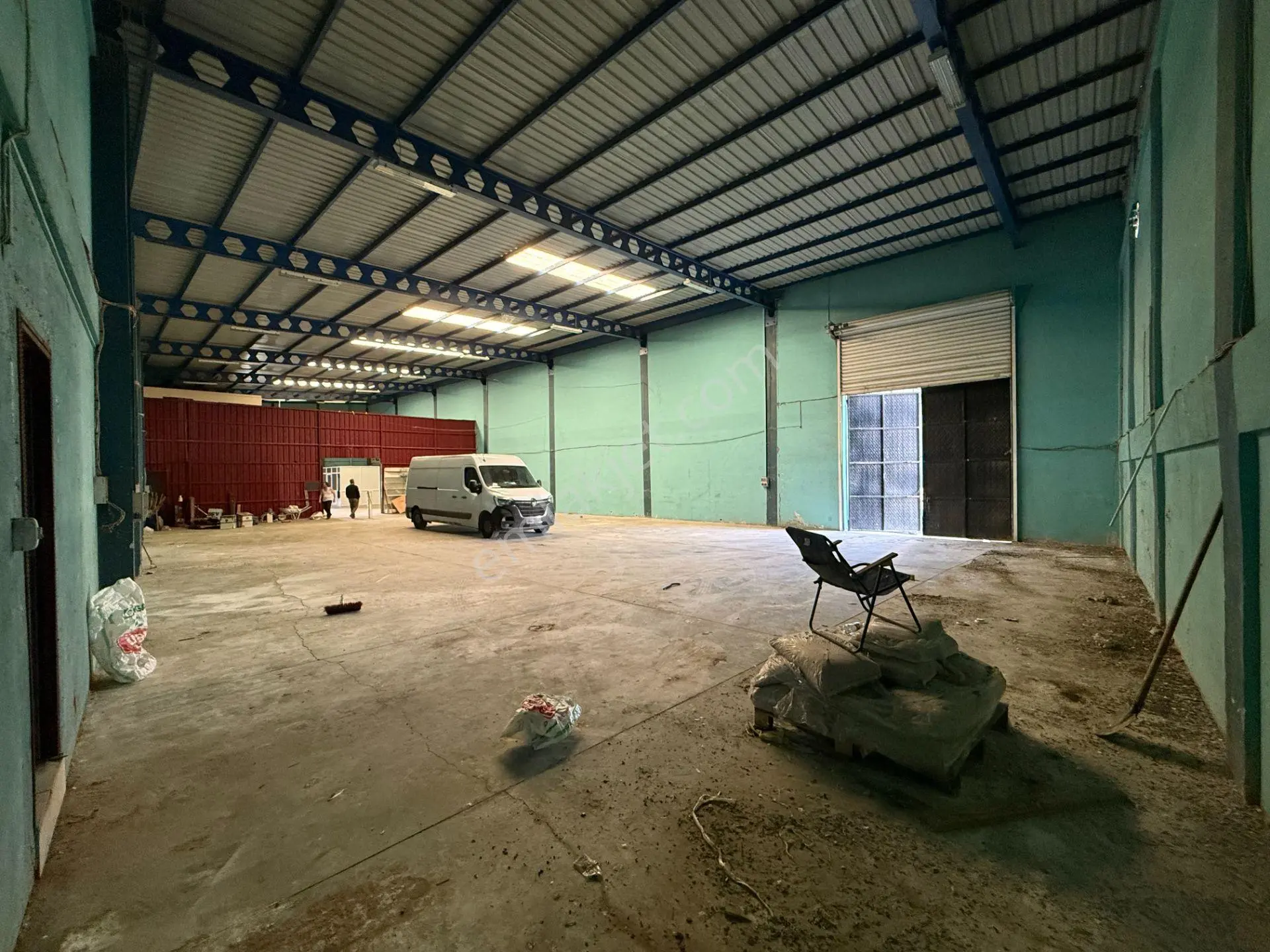 Karataş Bulvarında 750 M2 Kapalı Alan/250 M2 Açık Alanlı Kiralık İşyeri - Görsel 2