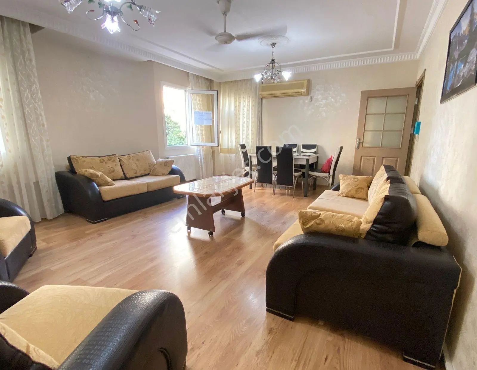 Yurt Mahallesinde Doğalgazlı Eşyalı Kiralık 3+1 Daire