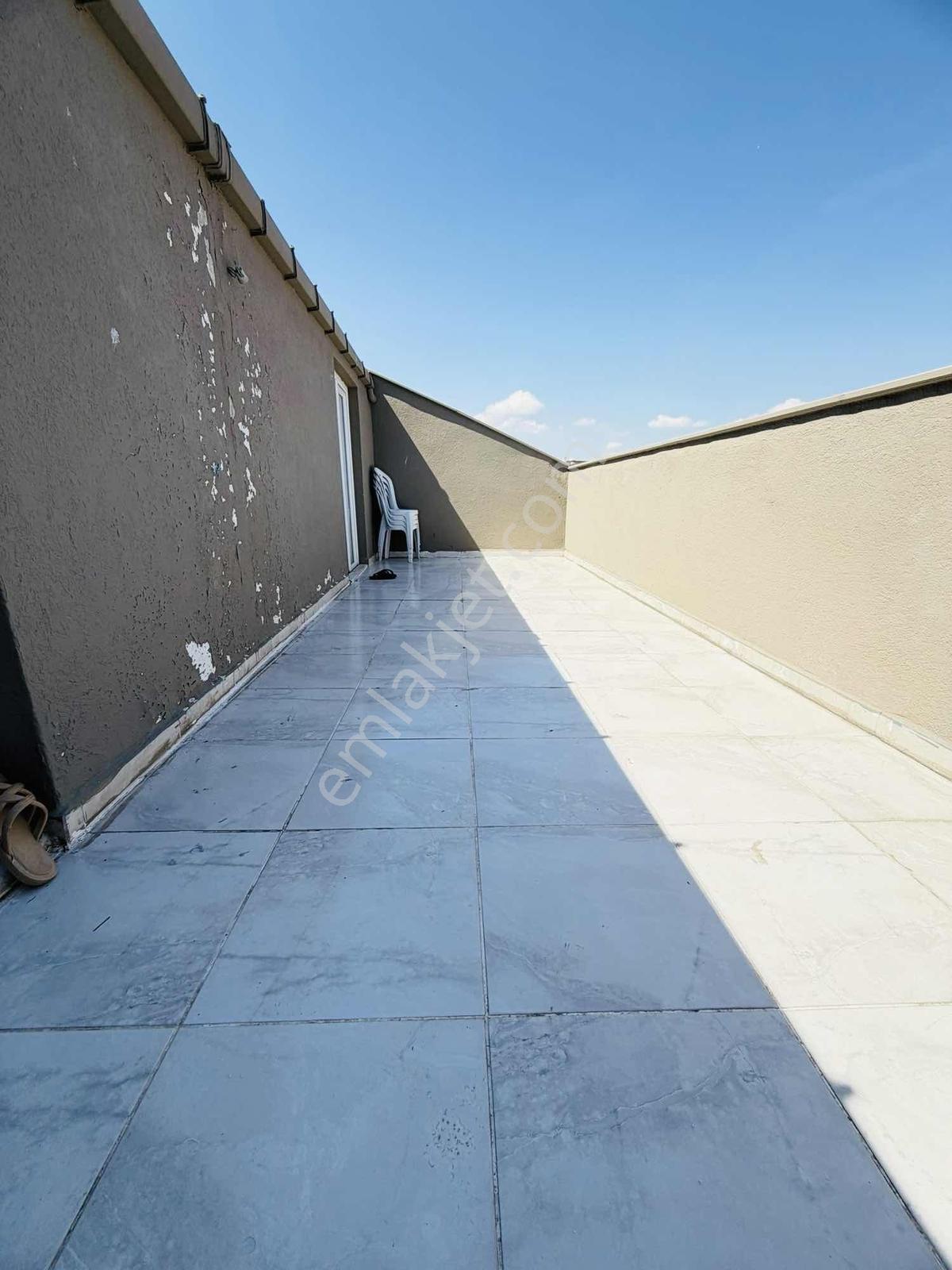 Reşadiye Mah.de Masrafsız 4+1 Acil Satılık Dubleks Daire - Görsel 17
