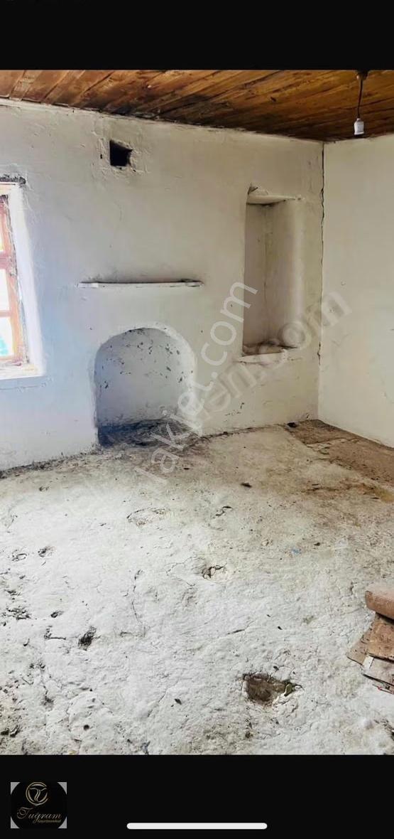 Burdur Merkez Halıcılar Köyünde Satılık 2 Katlı Taş Ev - Görsel 11