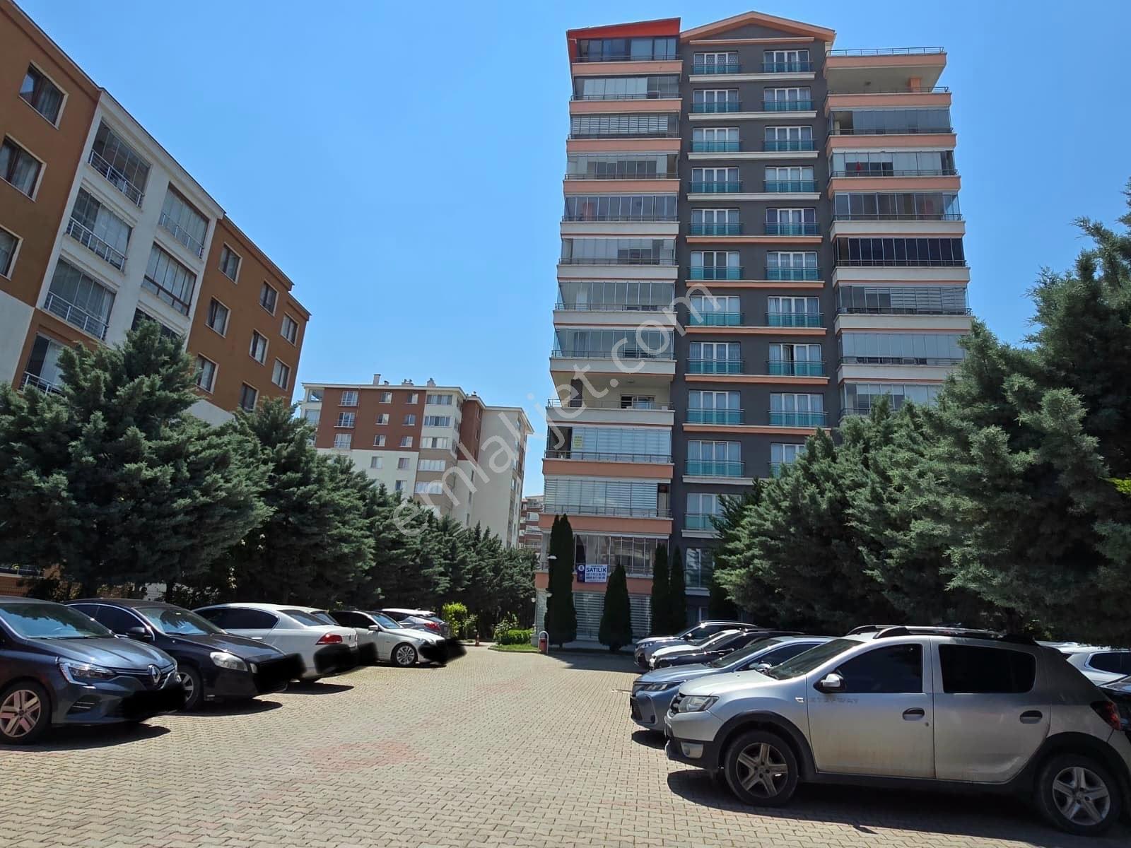 Ahi Mesutta Geniş Ve Ferah 4+1 Ara Kat Satılık Daire - Görsel 8