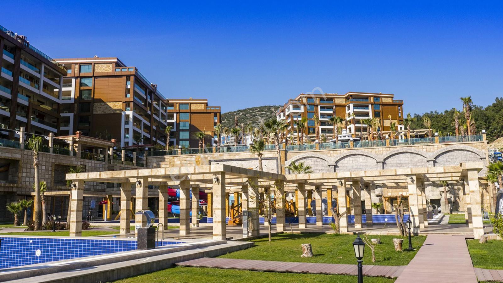 Kuşadası Trend Royal 1'de Deniz Manzaralı Eşyalı Satılık Daire - Görsel 29