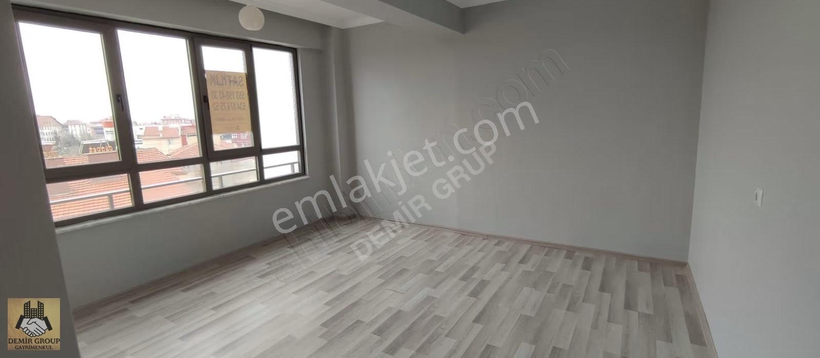 Özalkent'te Yeni Boyanmış, Bakımlı 2+1 Kiralık Daire - Görsel 23