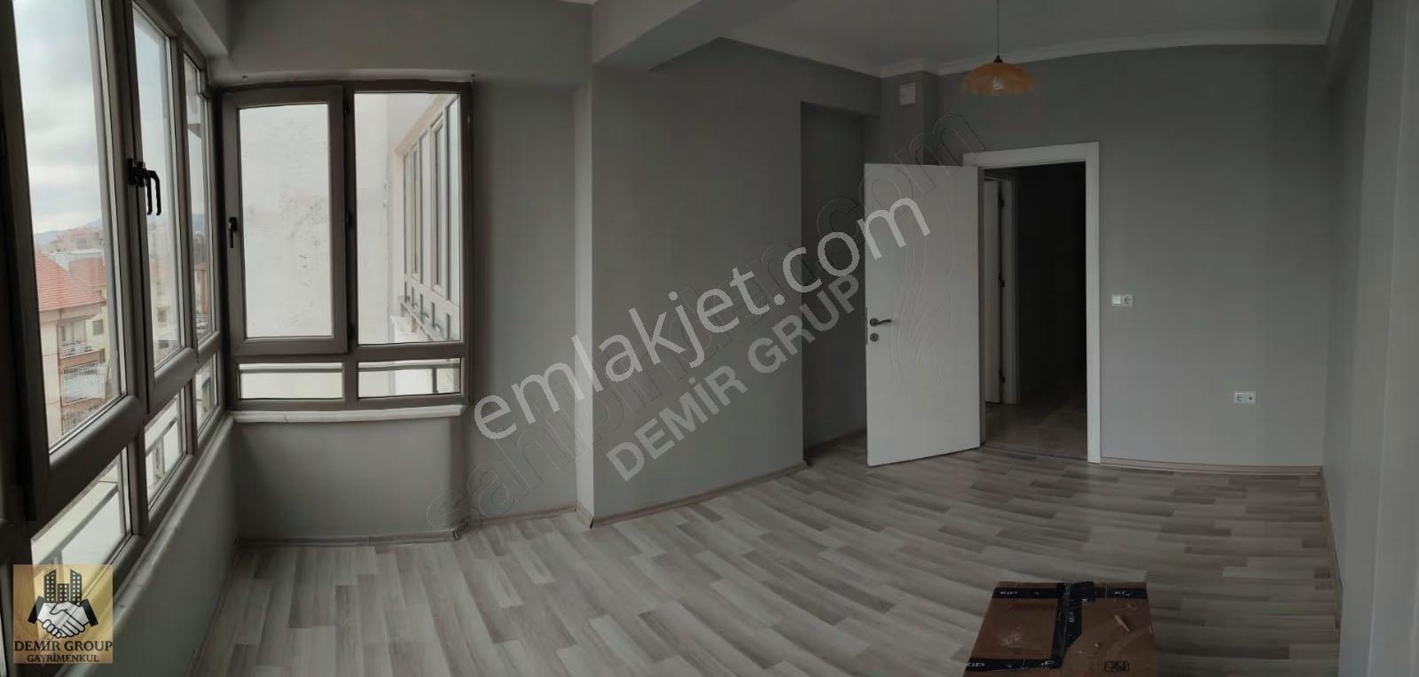 Özalkent'te Yeni Boyanmış, Bakımlı 2+1 Kiralık Daire - Görsel 17
