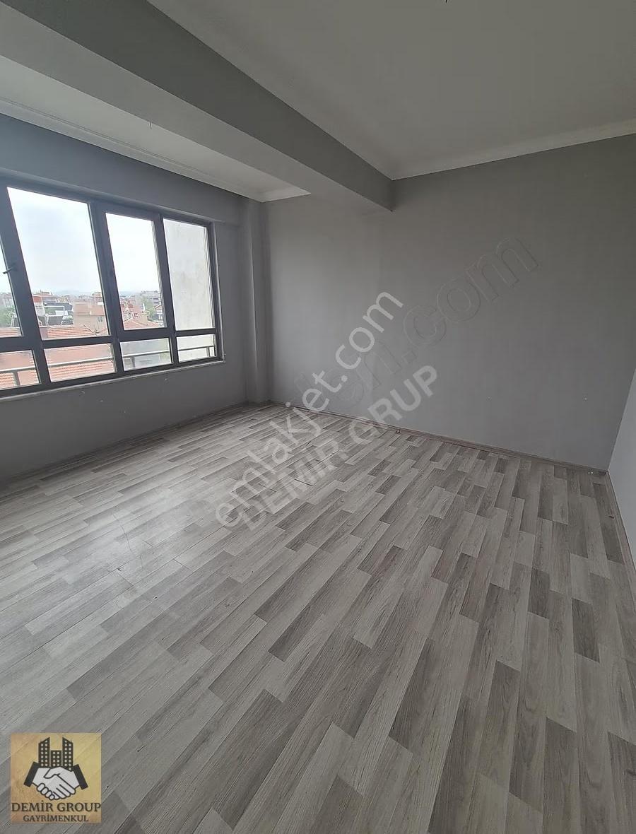 Özalkent'te Yeni Boyanmış, Bakımlı 2+1 Kiralık Daire - Görsel 25