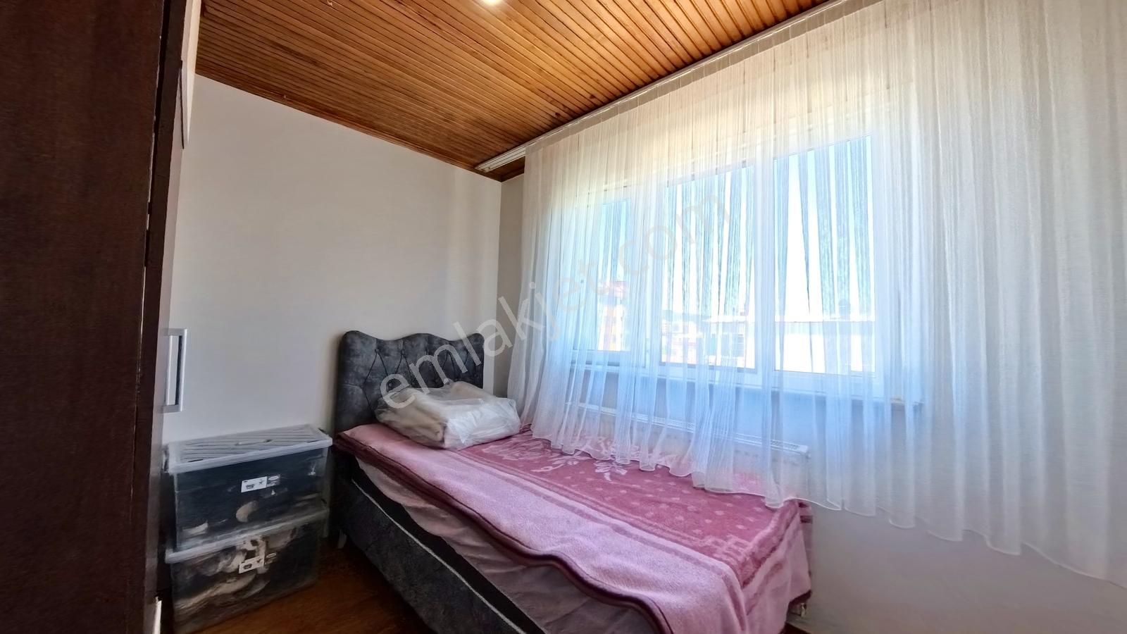 Sultanbeyli Merkez'de 2+1 Balkonlu 89 M² Metro Yanı Temiz Daire - Görsel 13