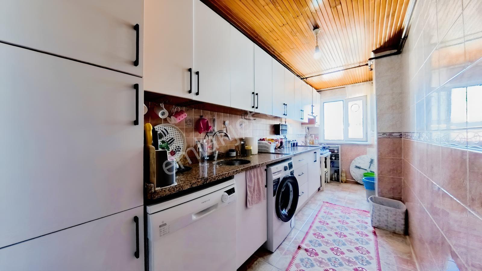 Sultanbeyli Merkez'de 2+1 Balkonlu 89 M² Metro Yanı Temiz Daire - Görsel 19