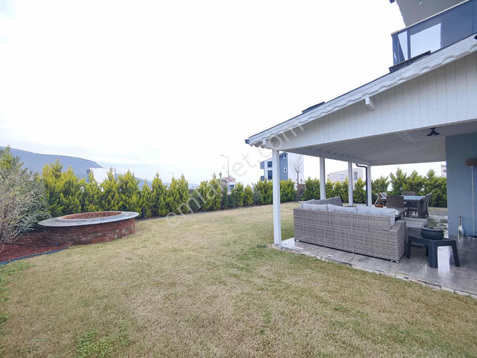 Eko Emlaktan Deniz Manzaralı Bahçeli Lüks Villa - Görsel 19