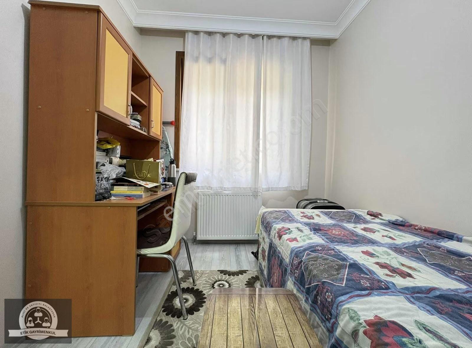 Sarıgazi Tam Merkezde 3+1 90 M2 Satılık Arakat Daire - Görsel 14
