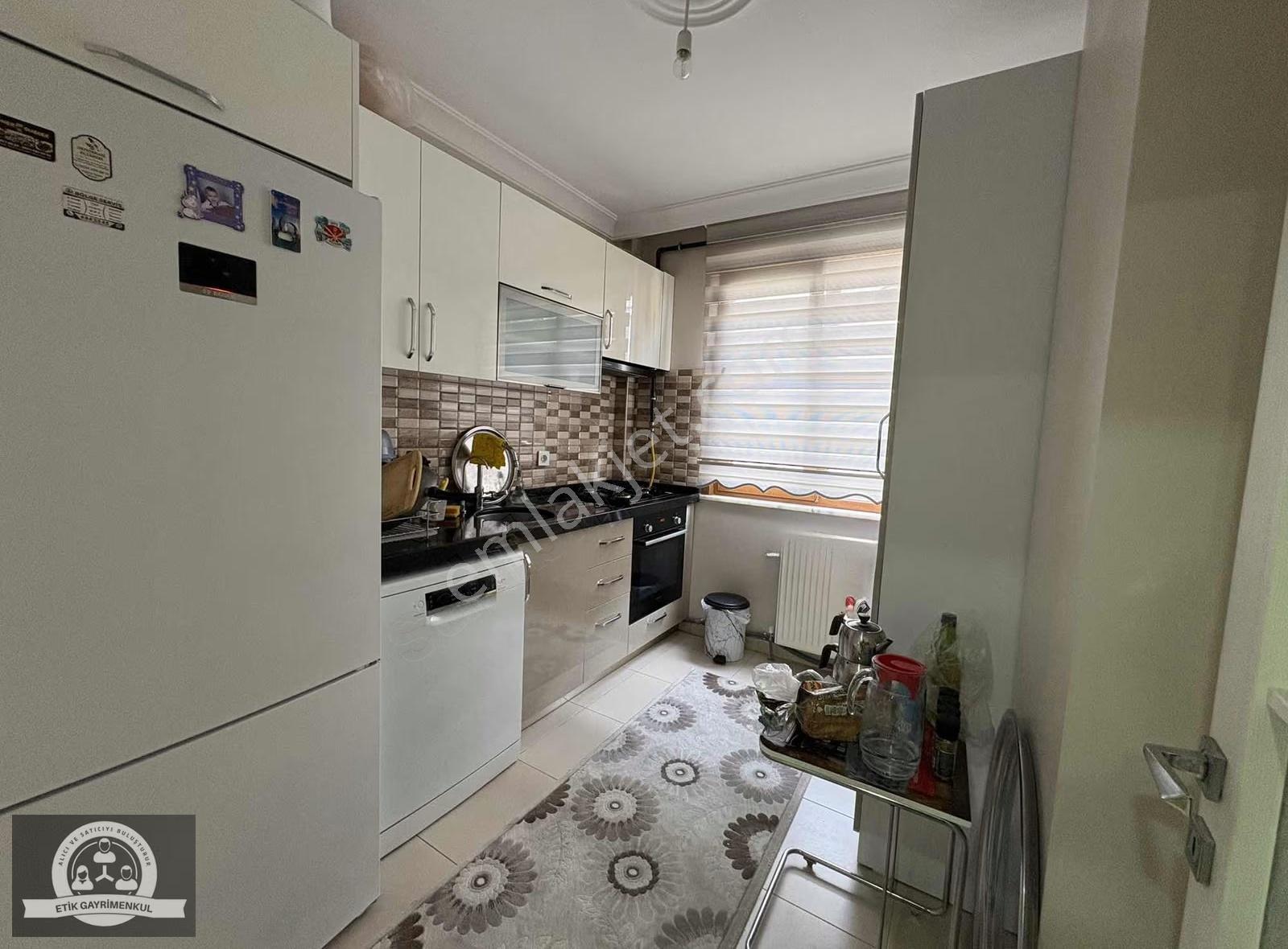 Sarıgazi Tam Merkezde 3+1 90 M2 Satılık Arakat Daire - Görsel 9