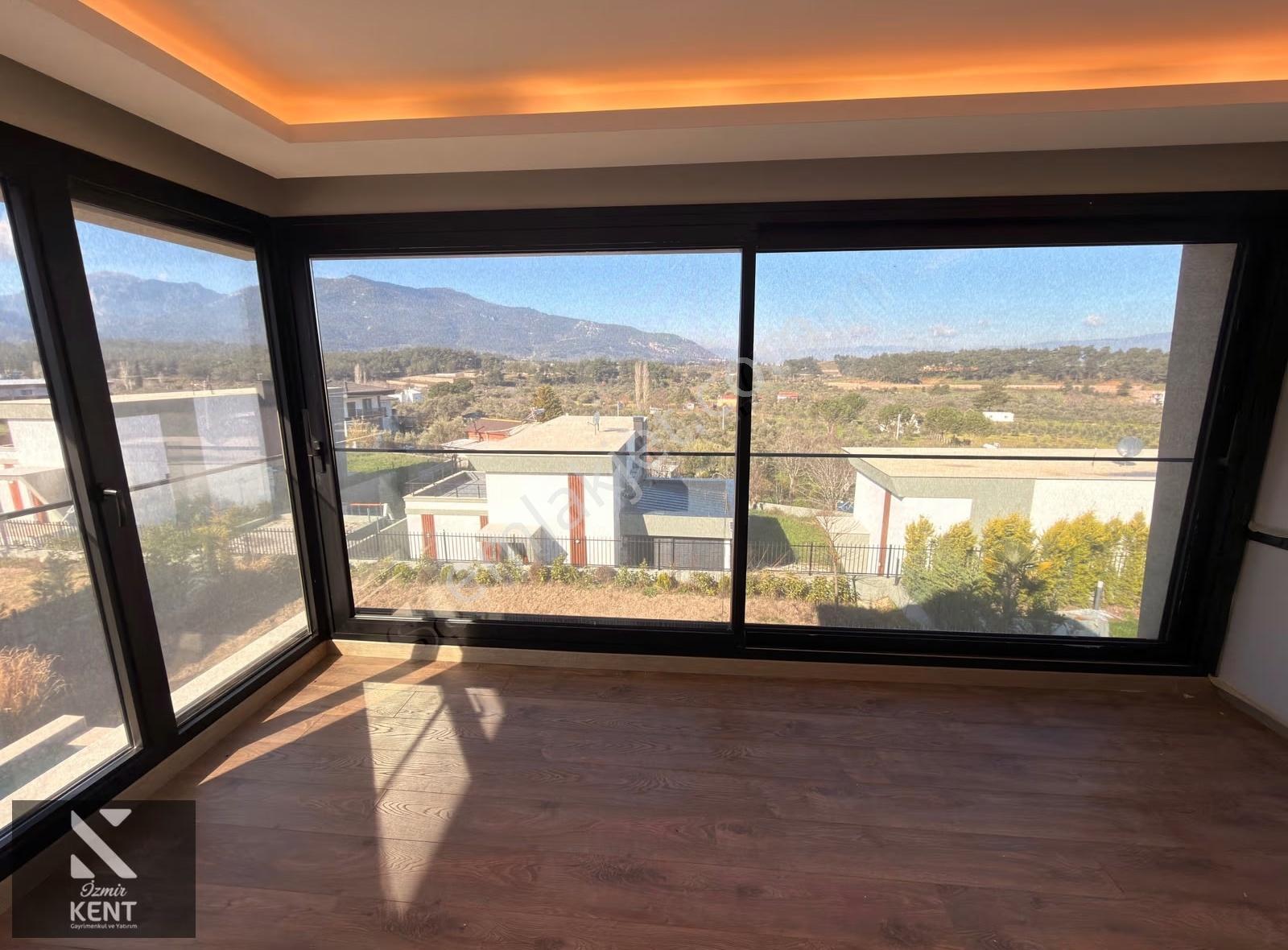 Kemalpaşa Yukarıkızılca Kiralık 5+1 Havuzlu Villa 230 M2 - Görsel 30