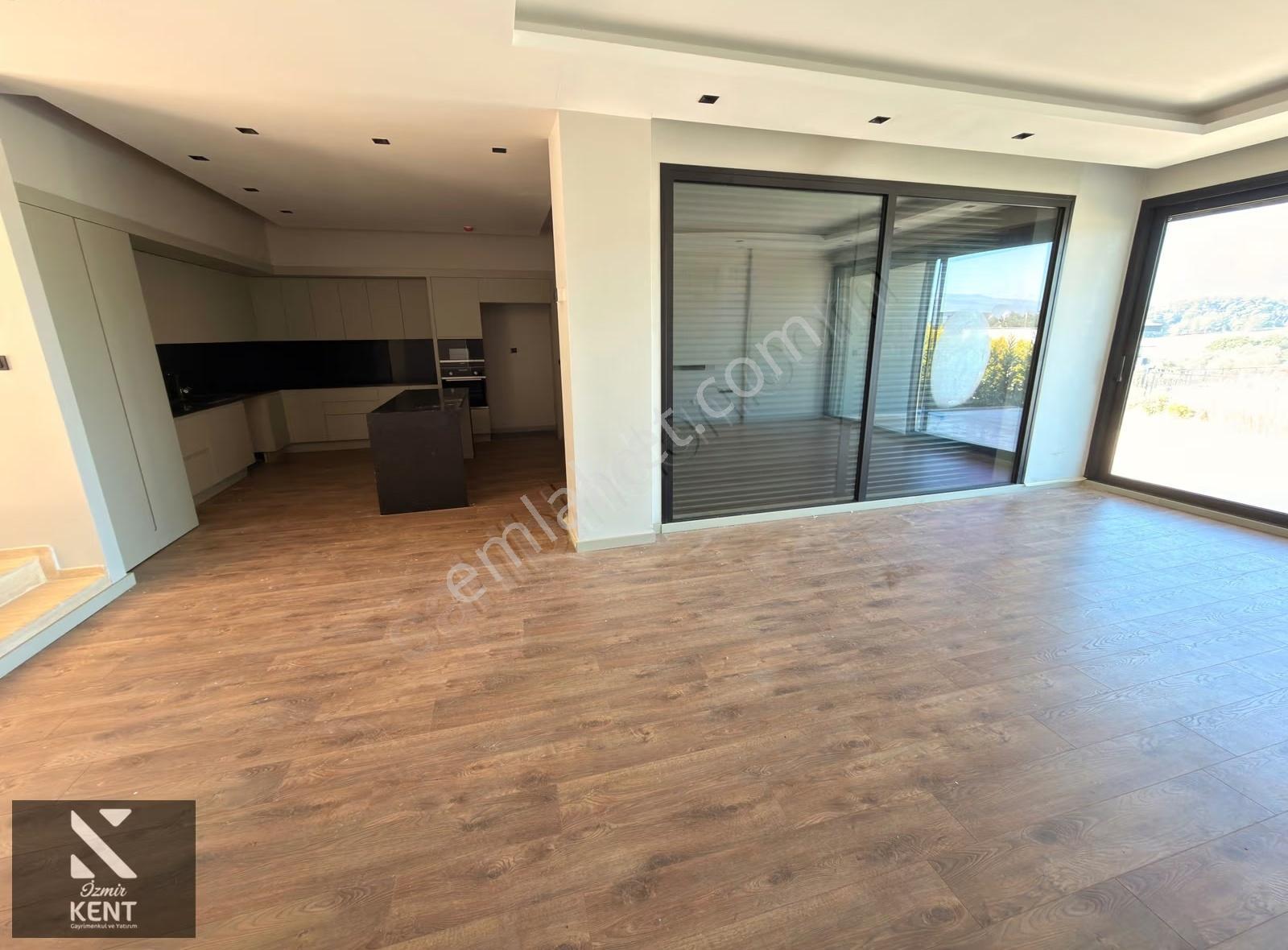 Kemalpaşa Yukarıkızılca Kiralık 5+1 Havuzlu Villa 230 M2 - Görsel 29