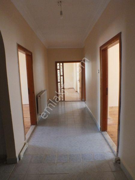 Karaman Nefise Sultan Mahallesi'nde 4+1 180 M² Kiralık Daire - Görsel 14