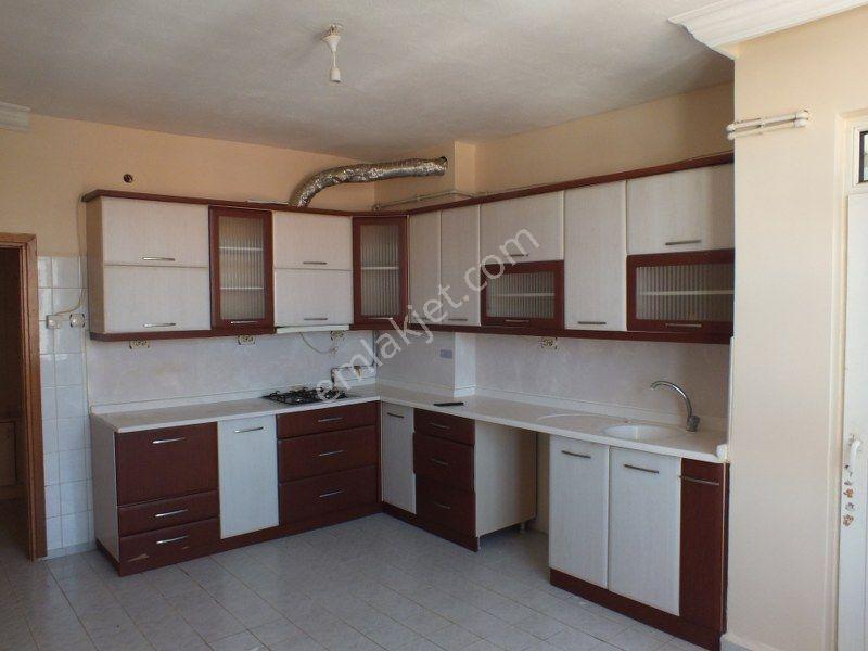 Karaman Nefise Sultan Mahallesi'nde 4+1 180 M² Kiralık Daire