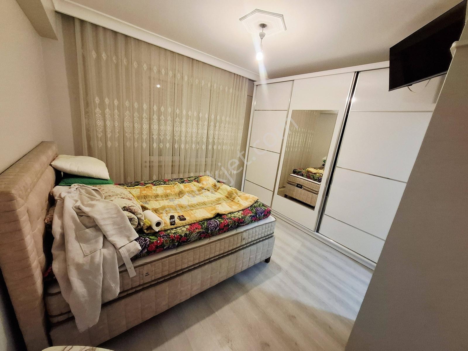 Poyraz Emlak'tan Emek Mah.ertaş Caddesi Üzerı 3+1 200m2 Daire - Görsel 23