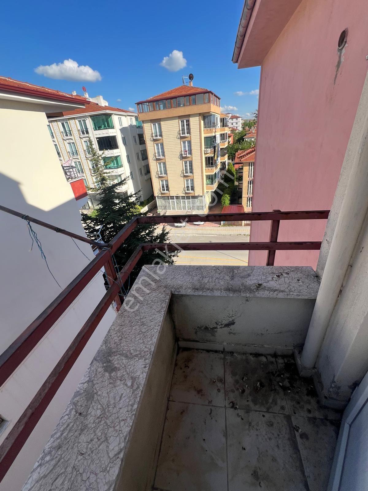 Kale Mahallesinde Cadde Üzerinde Muhteşem Çorum Manzaralı 3+1 Satılık Dairek Daire - Görsel 8