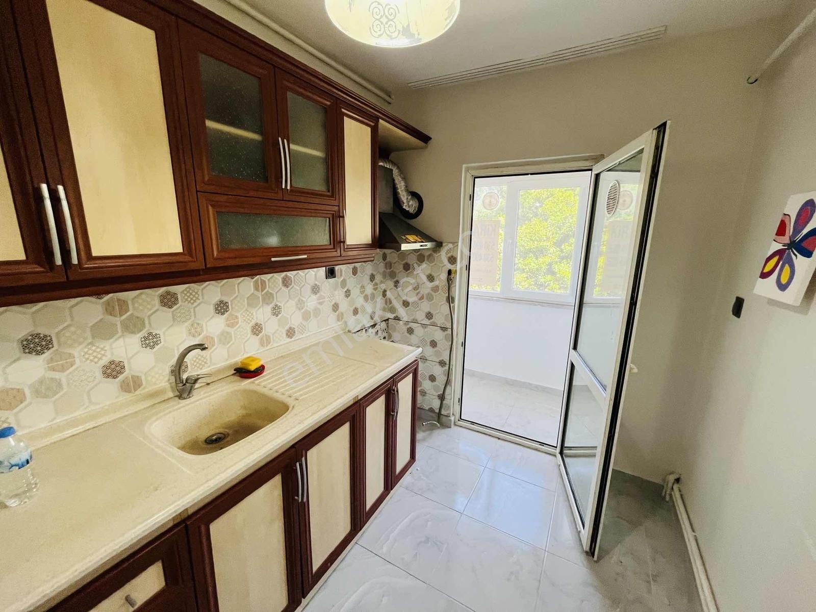 Çerkezköy Tepe Bölgesinde Kiralık 2 + 1 Daire - Görsel 29