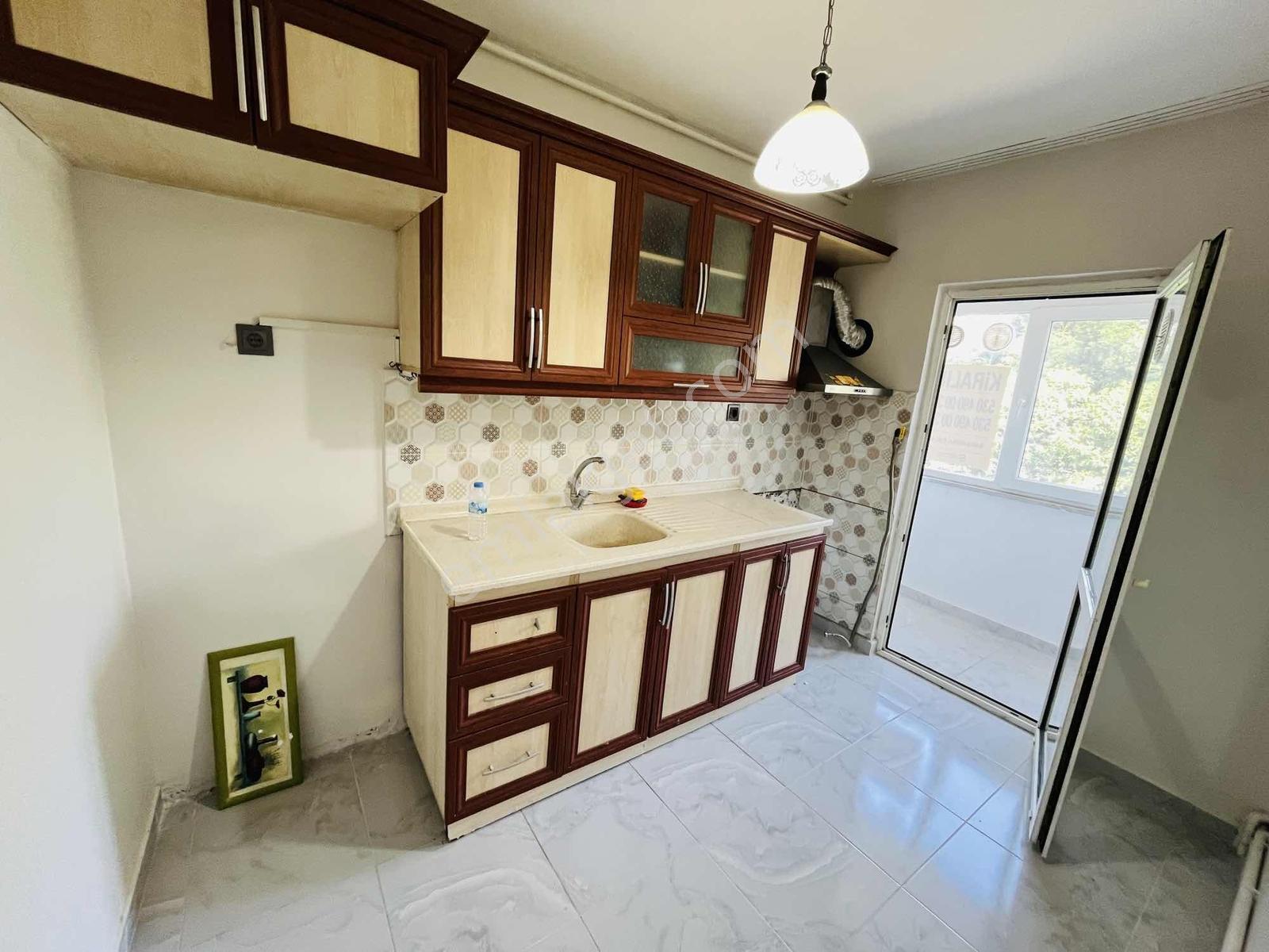 Çerkezköy Tepe Bölgesinde Kiralık 2 + 1 Daire - Görsel 8