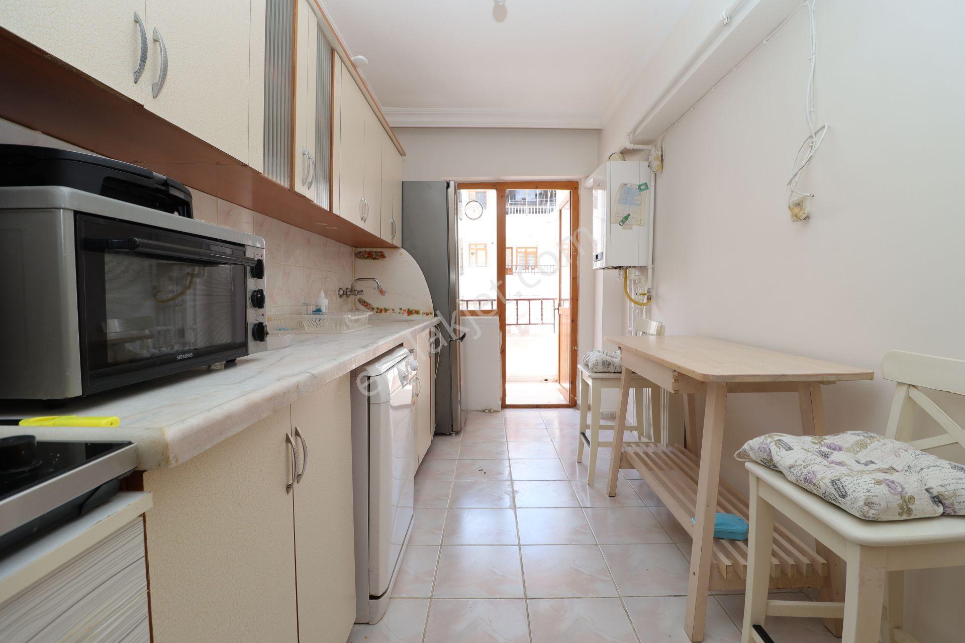 Akif'ten Elvankent 14.cadde'de Ön Cephe 3+1 Eşyalı Kiralık Daire - Görsel 9