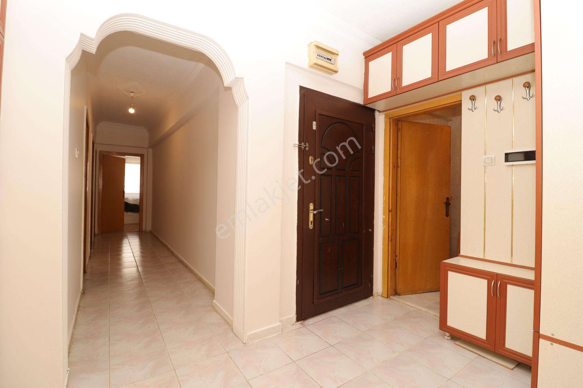 Akif'ten Elvankent 14.cadde'de Ön Cephe 3+1 Eşyalı Kiralık Daire - Görsel 17