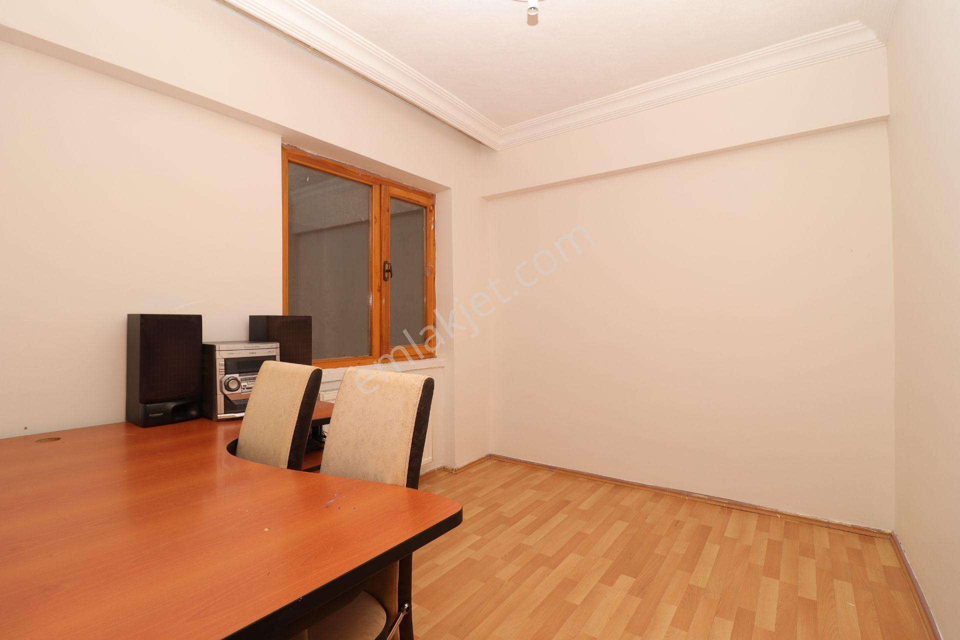 Akif'ten Elvankent 14.cadde'de Ön Cephe 3+1 Eşyalı Kiralık Daire - Görsel 21