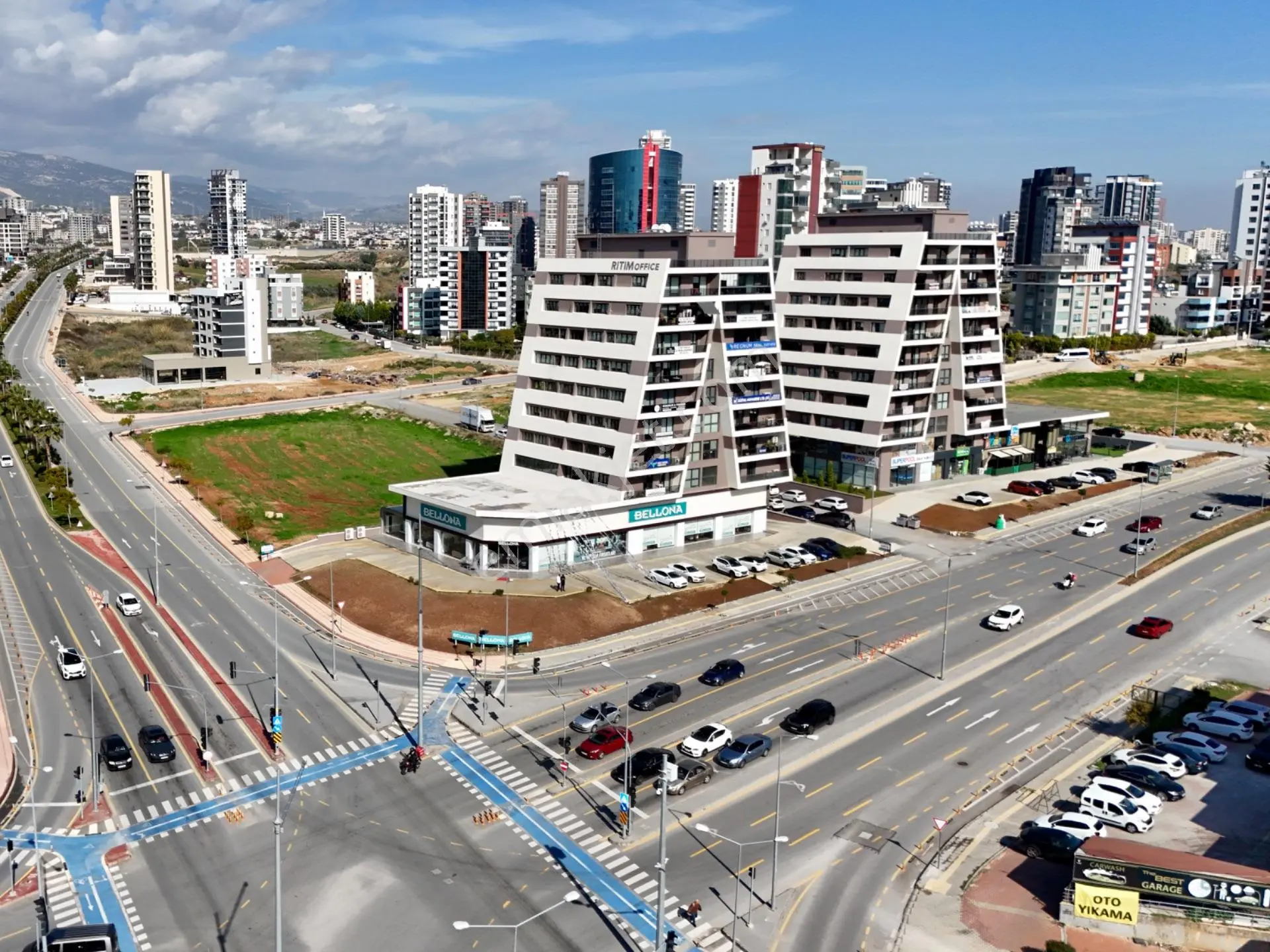 Ritim Ofis'te Kiralık Eşyalı Güney Köşe Ofis - Görsel 3