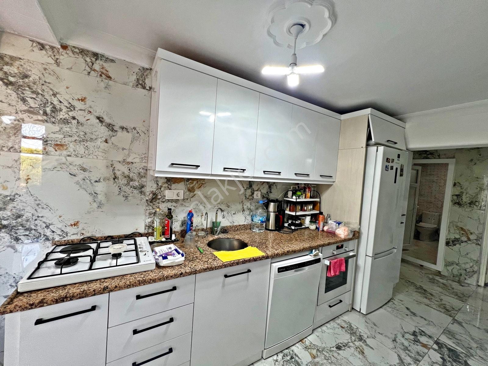 Alanya Dinekte Satılık 2+1 Masrafsız Eşyalı Denize Sıfır Daire - Görsel 19