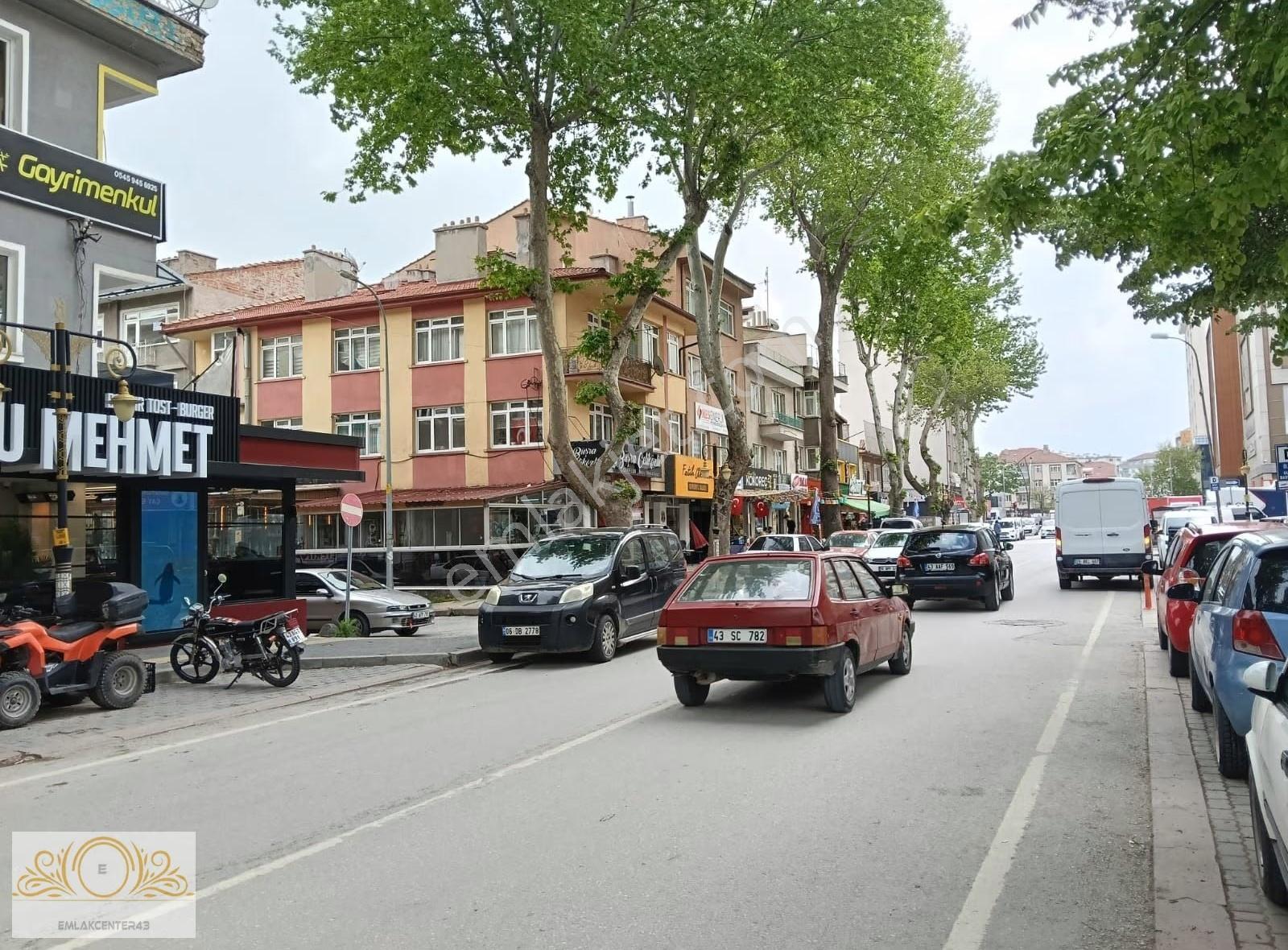 Emlak Centerden Cadde Üzeri Yüksek Cirolu Çamaşırcı - Görsel 3